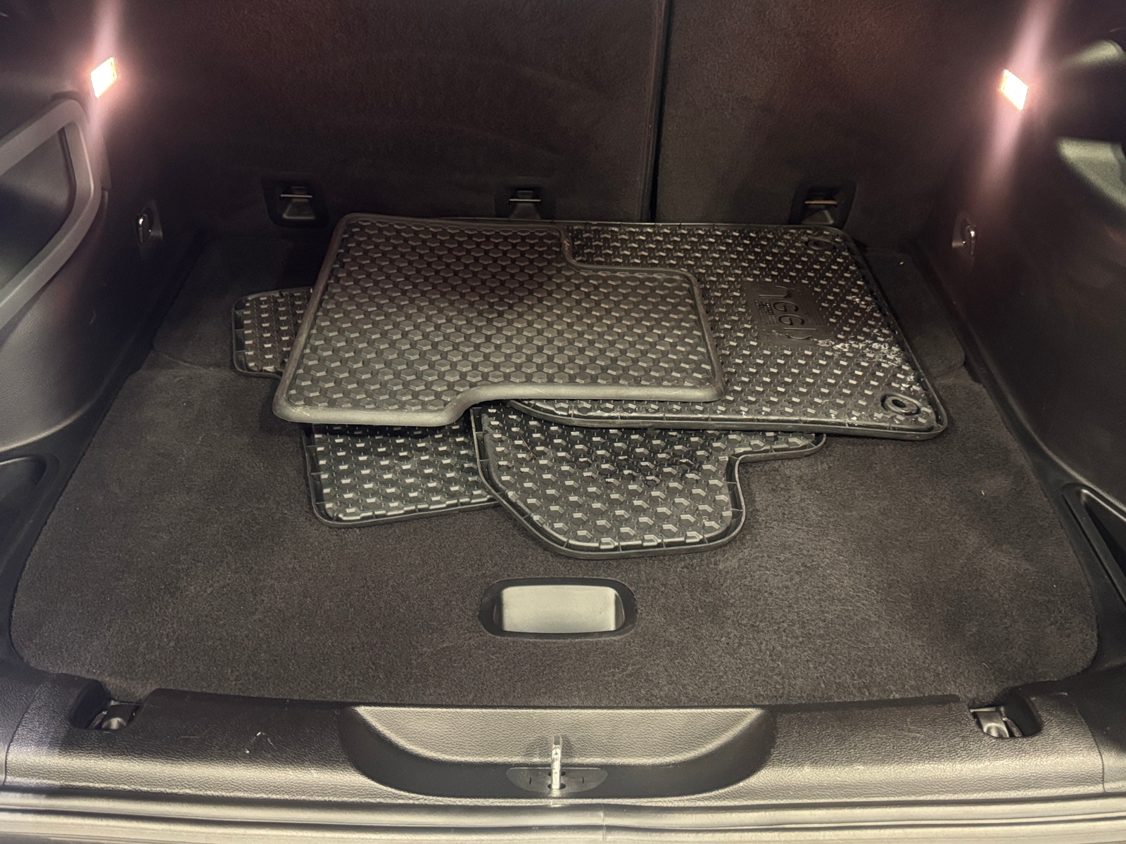 Thumbnail: 2015 Jeep Cherokee - 7