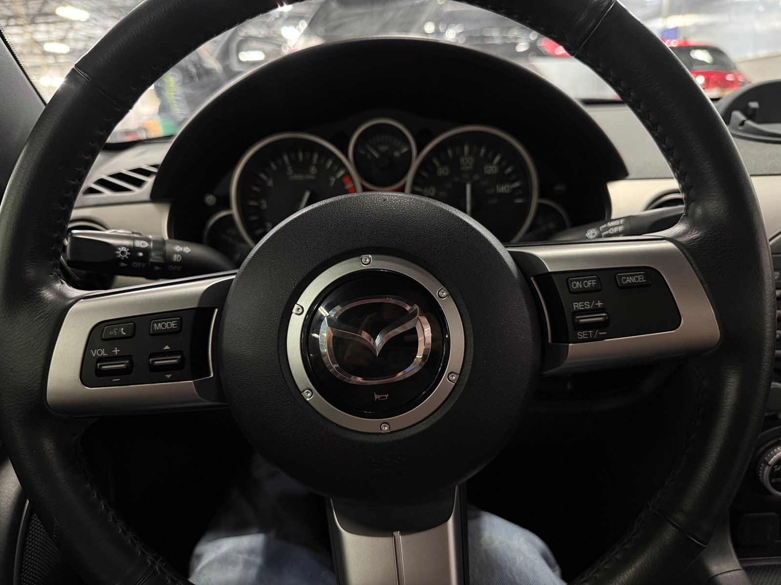 Thumbnail: 2012 Mazda MX-5 Miata - 4
