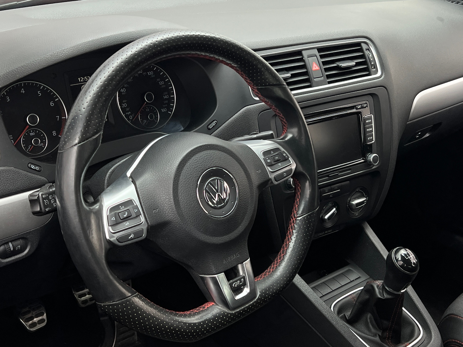 Thumbnail: 2012 Volkswagen Jetta - 5