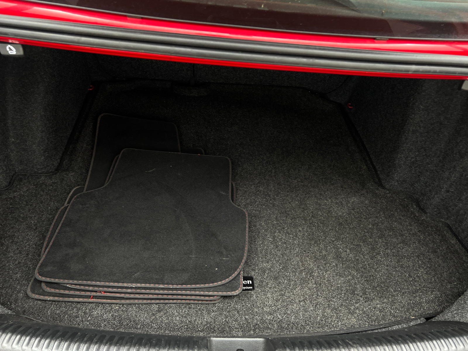 Thumbnail: 2012 Volkswagen Jetta - 7