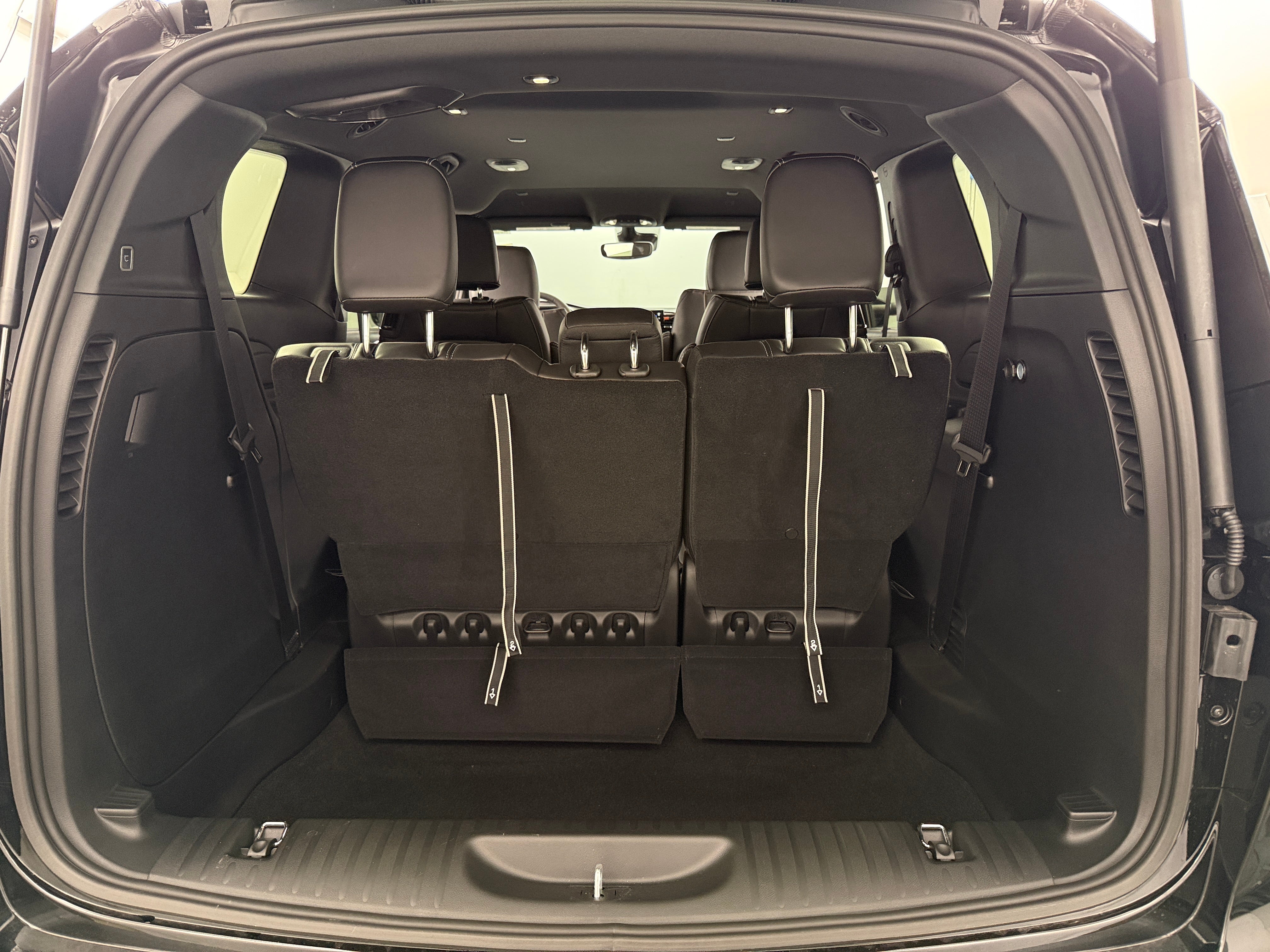 2026 Chrysler Pacifica Select - Photo 12
