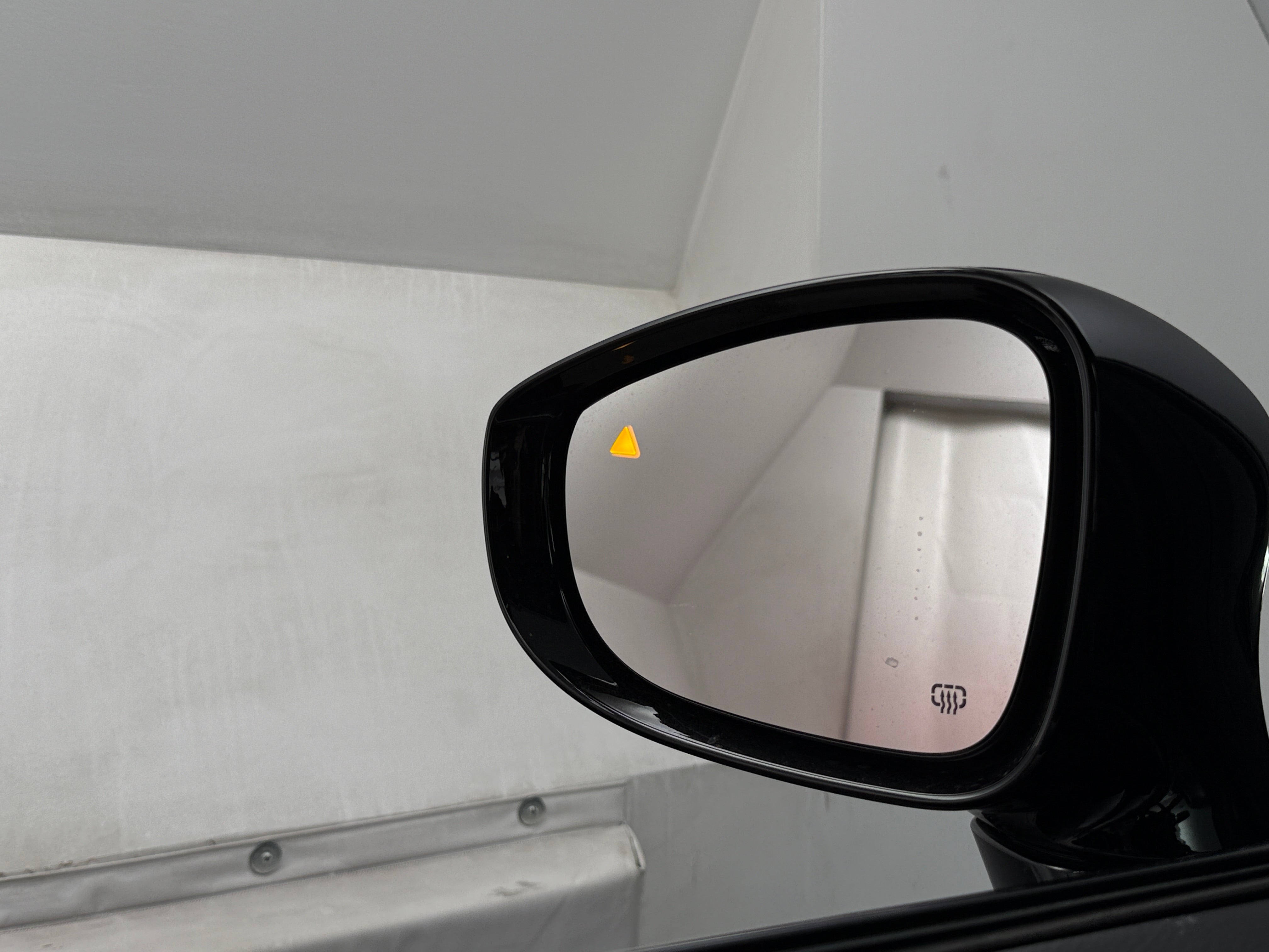 2026 Chrysler Pacifica Select - Photo 14