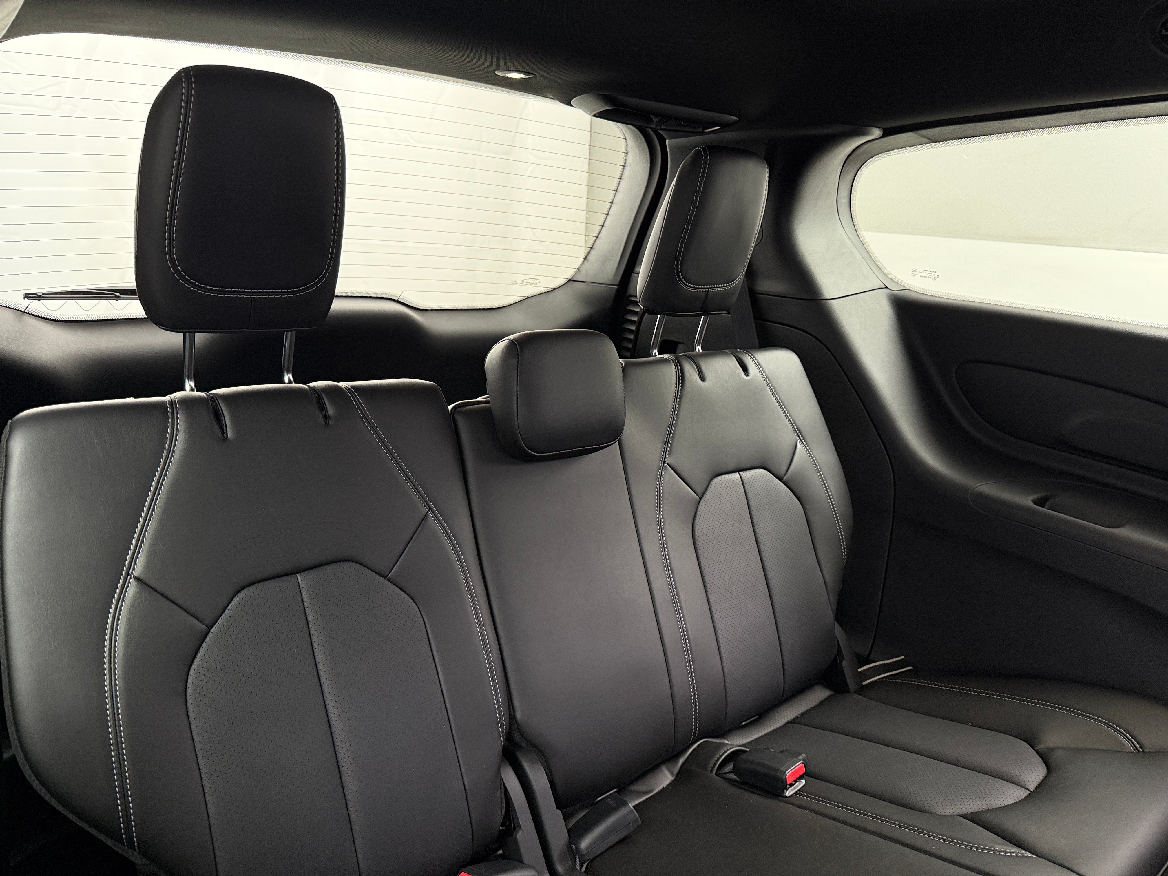2026 Chrysler Pacifica Select - Photo 21