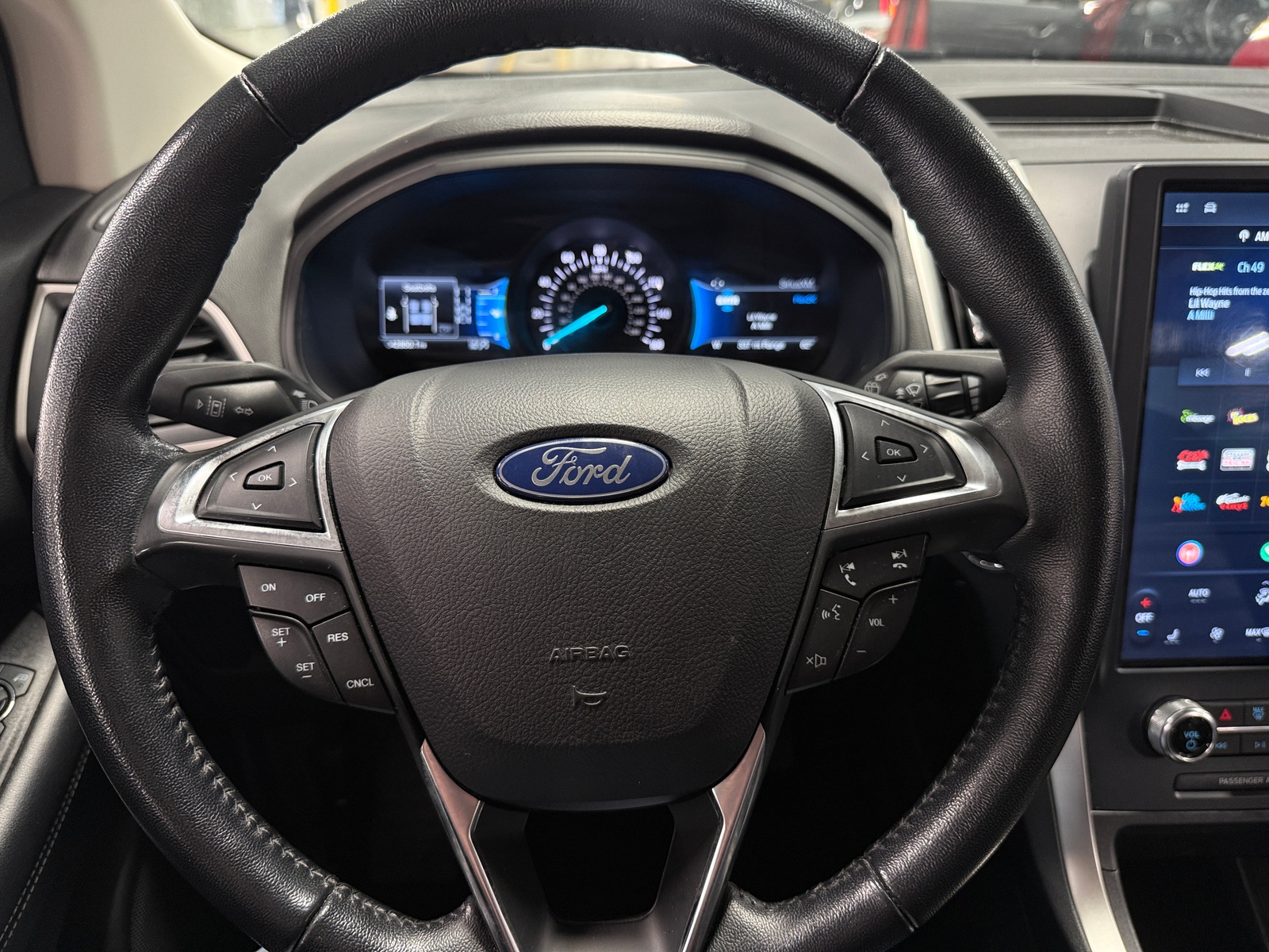 Thumbnail: 2023 Ford Edge - 4