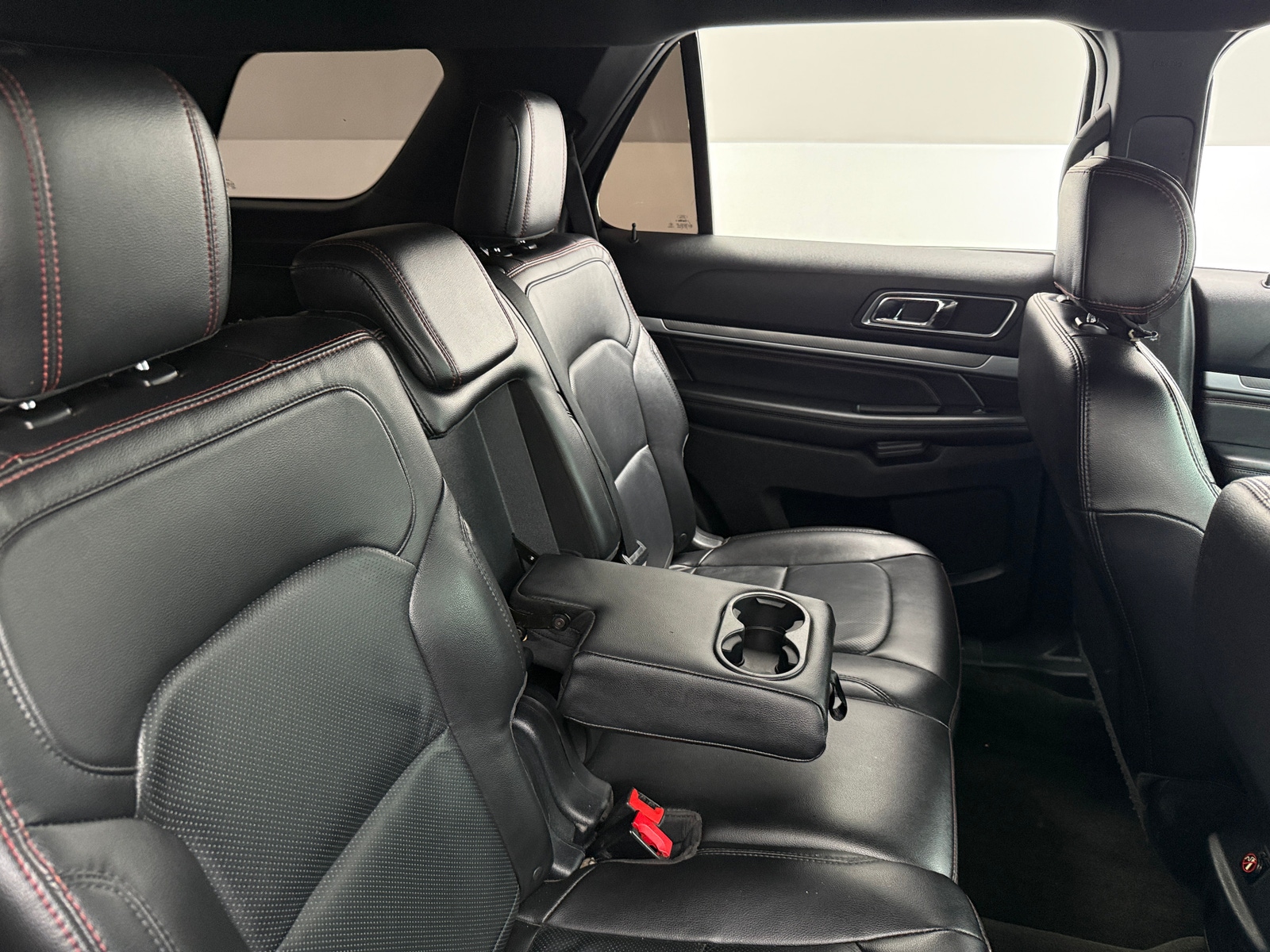 Thumbnail: 2017 Ford Explorer - 5