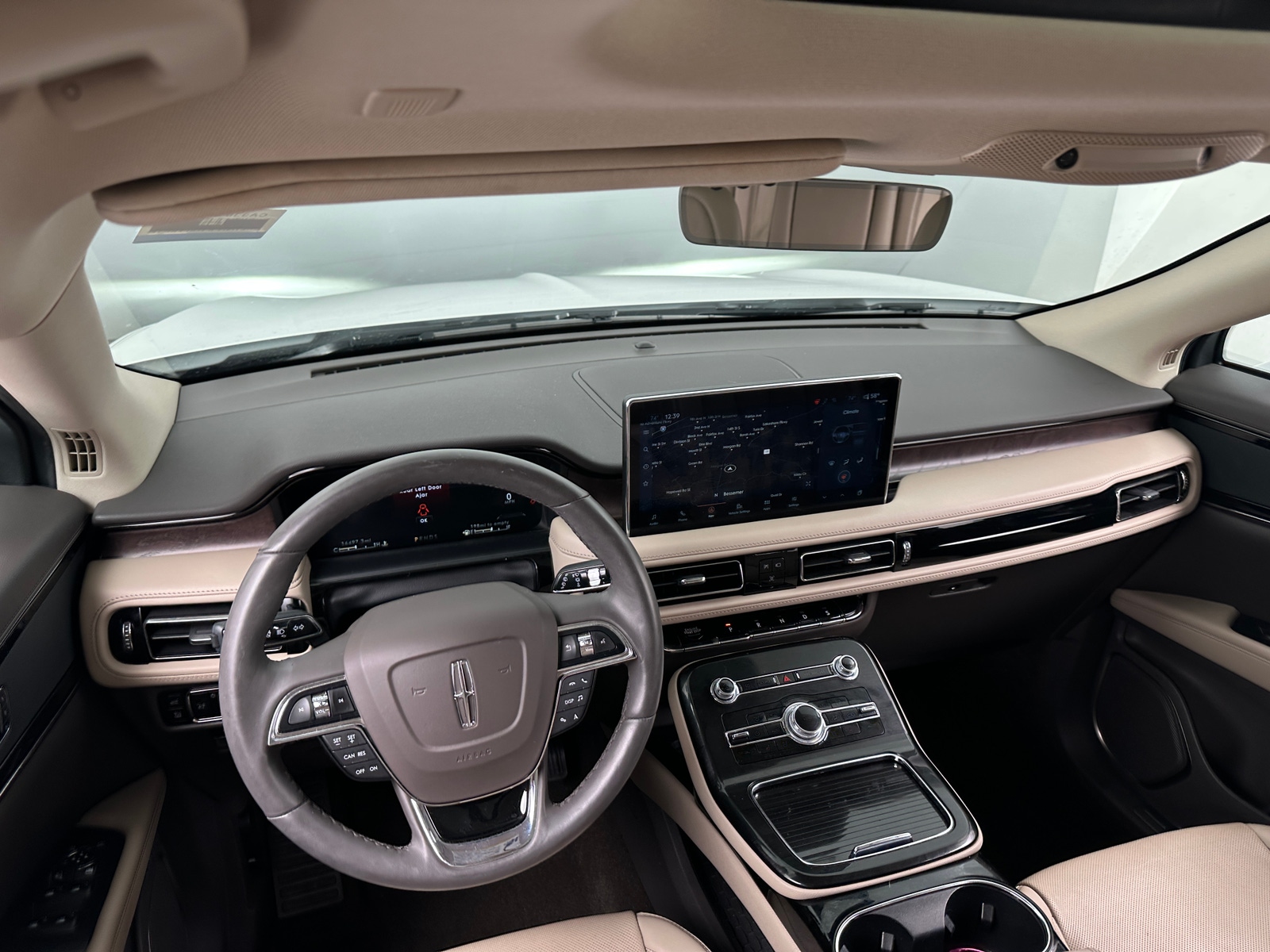 Thumbnail: 2023 Lincoln Nautilus - 2