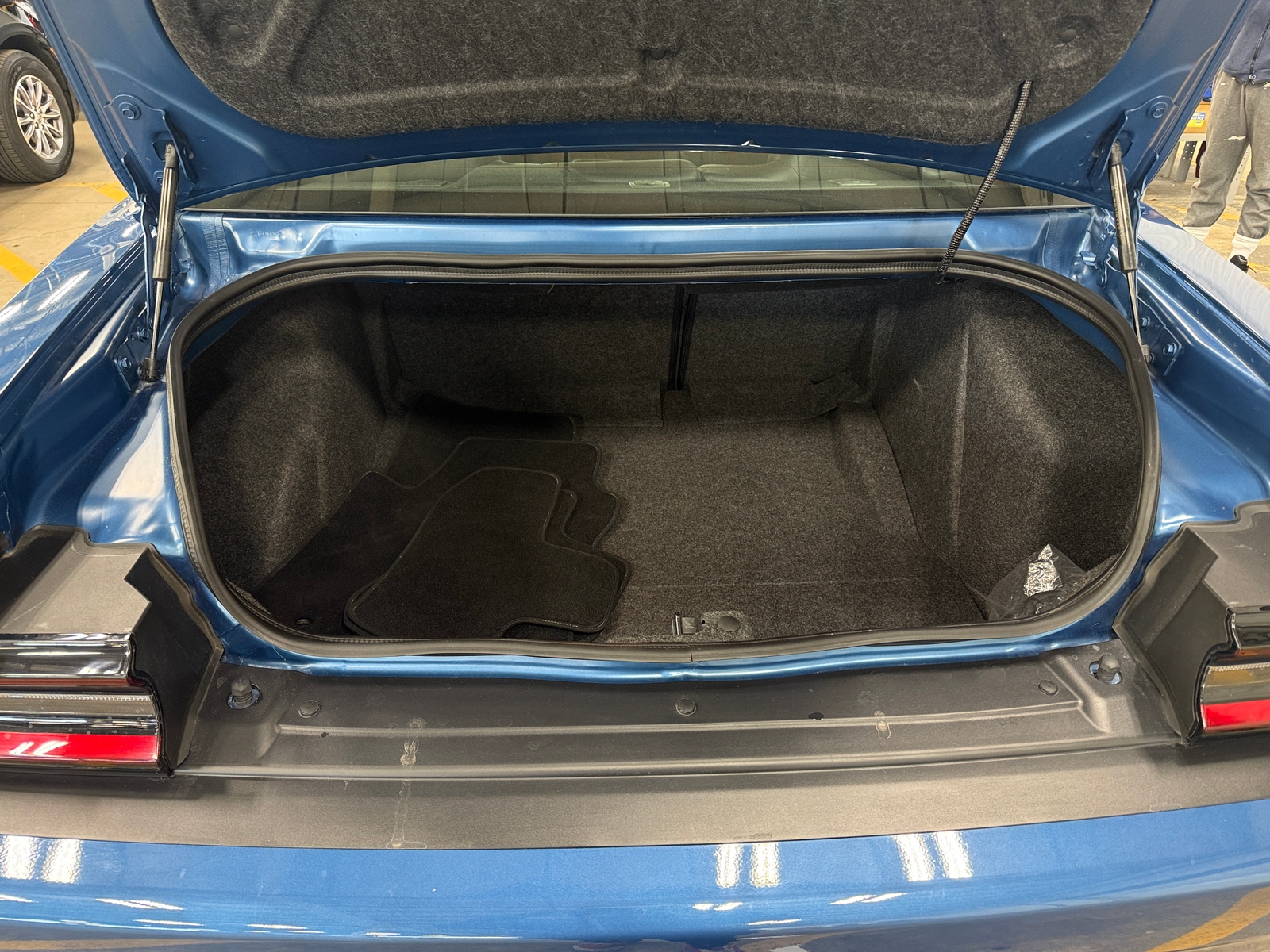 Thumbnail: 2021 Dodge Challenger - 5