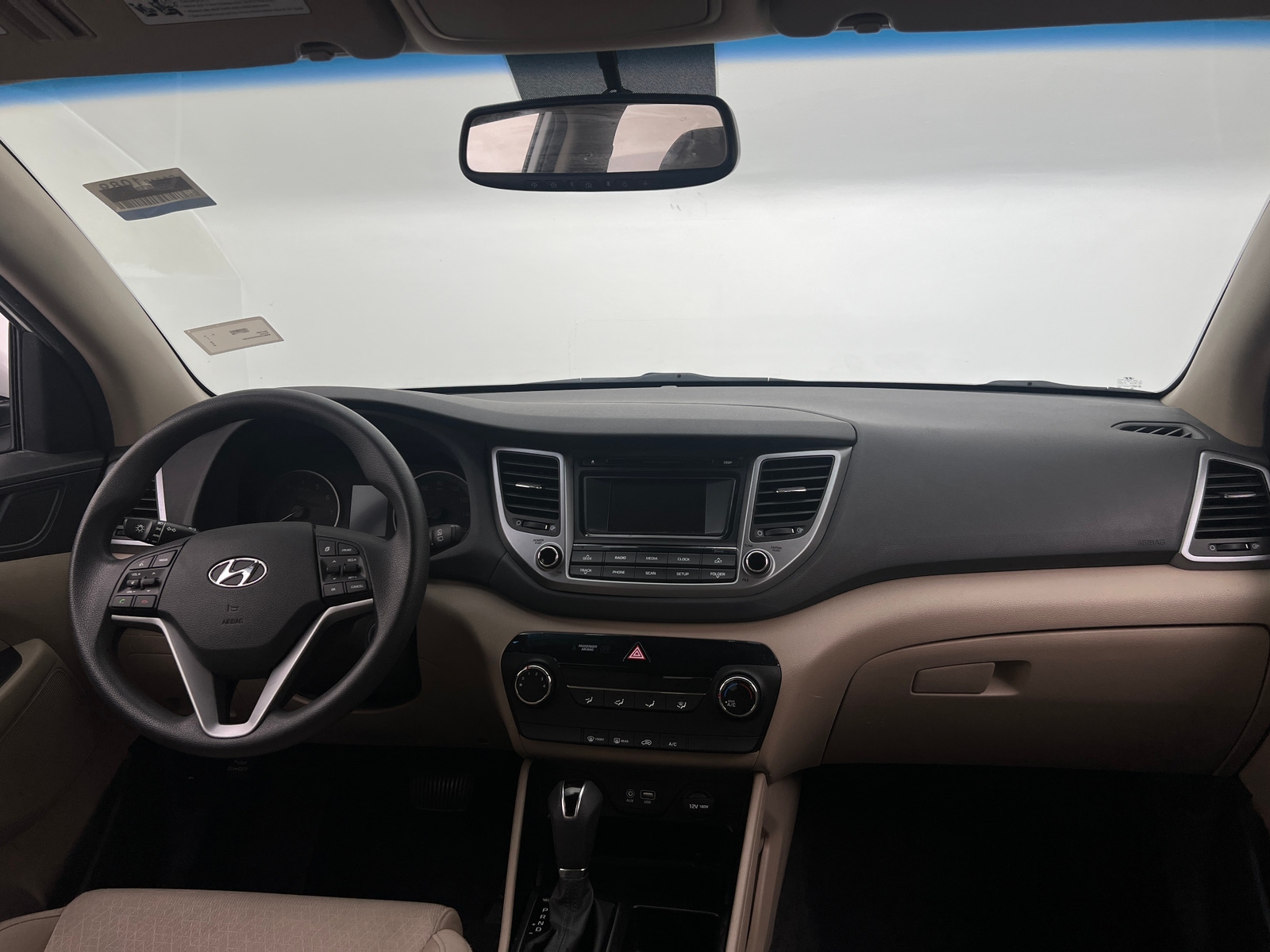 Thumbnail: 2016 Hyundai Tucson - 3