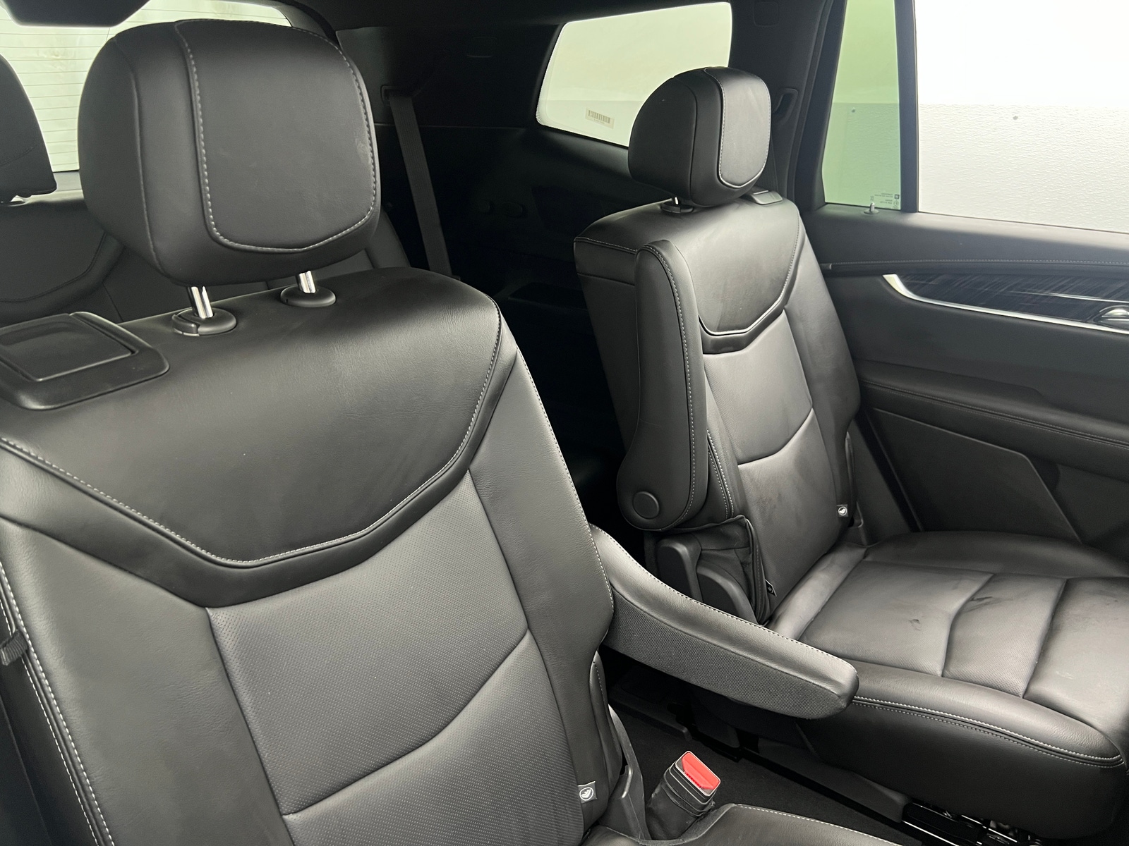 Thumbnail: 2025 Cadillac XT6 - 5