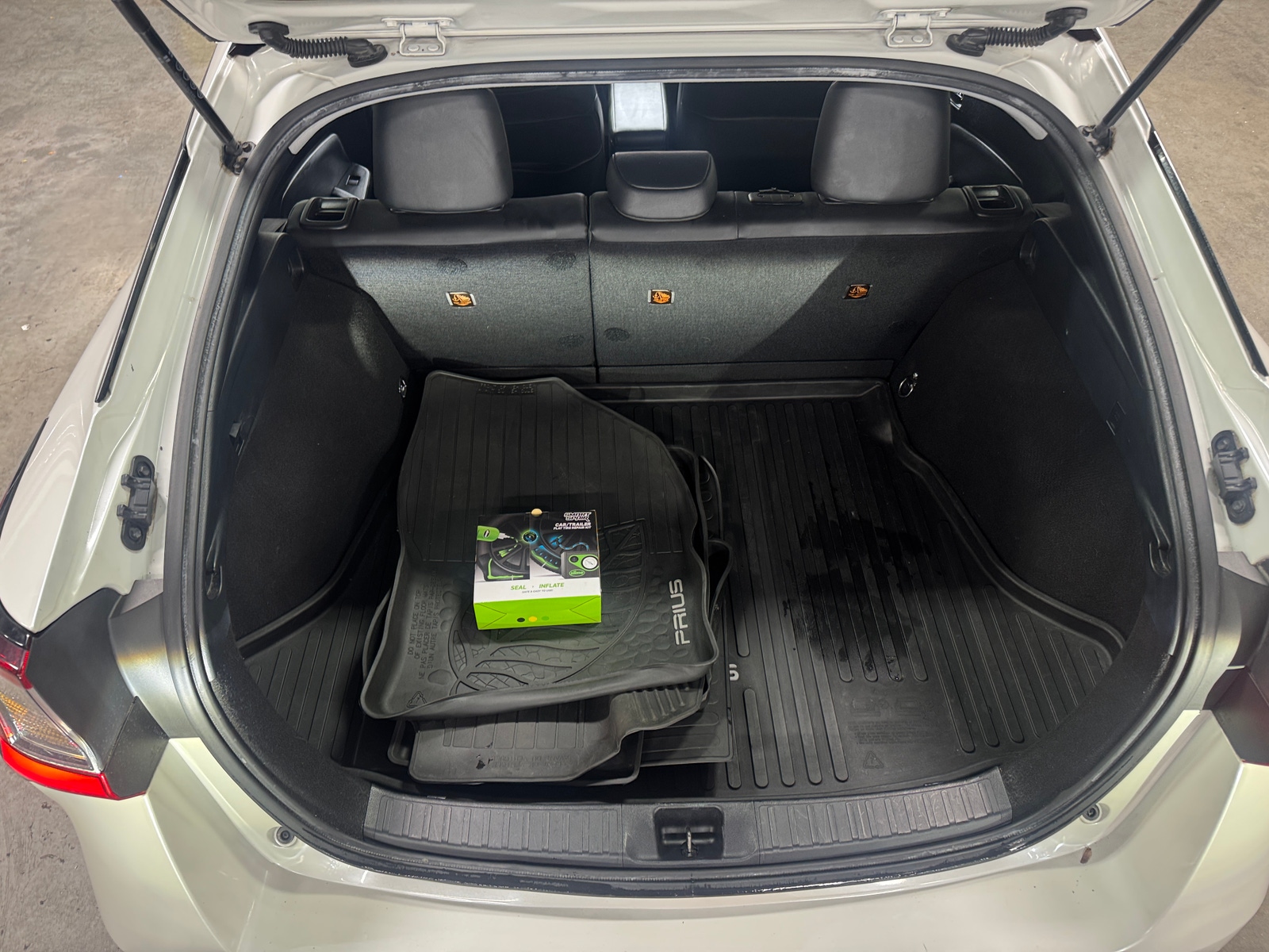 Thumbnail: 2019 Toyota Prius - 6