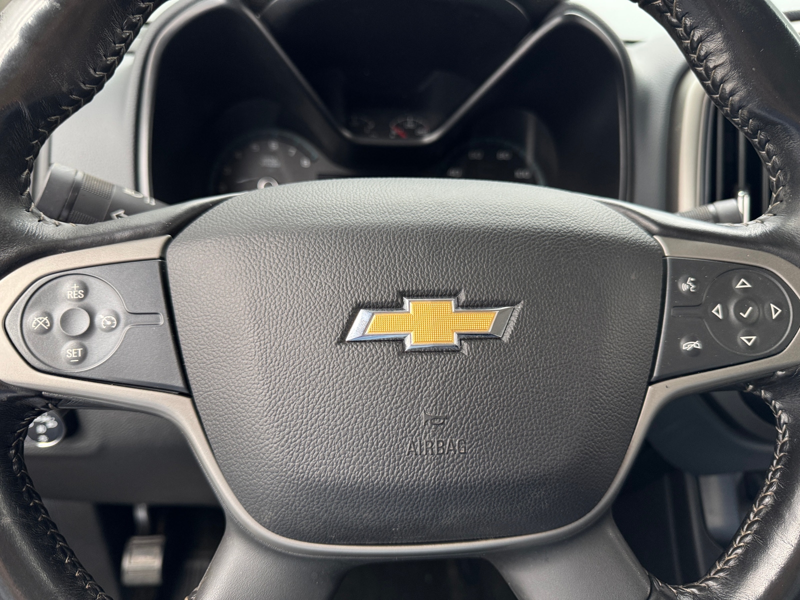 Thumbnail: 2017 Chevrolet Colorado - 5