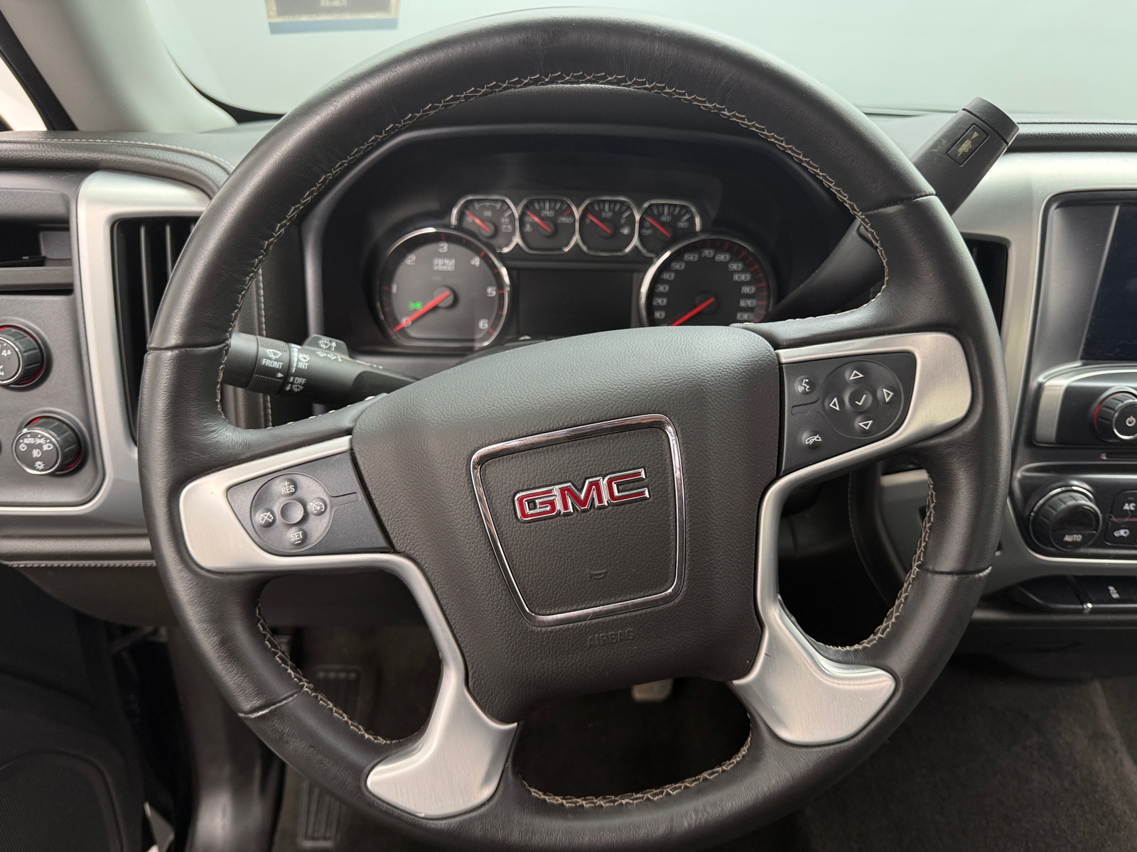 Thumbnail: 2015 GMC Sierra 1500 - 5