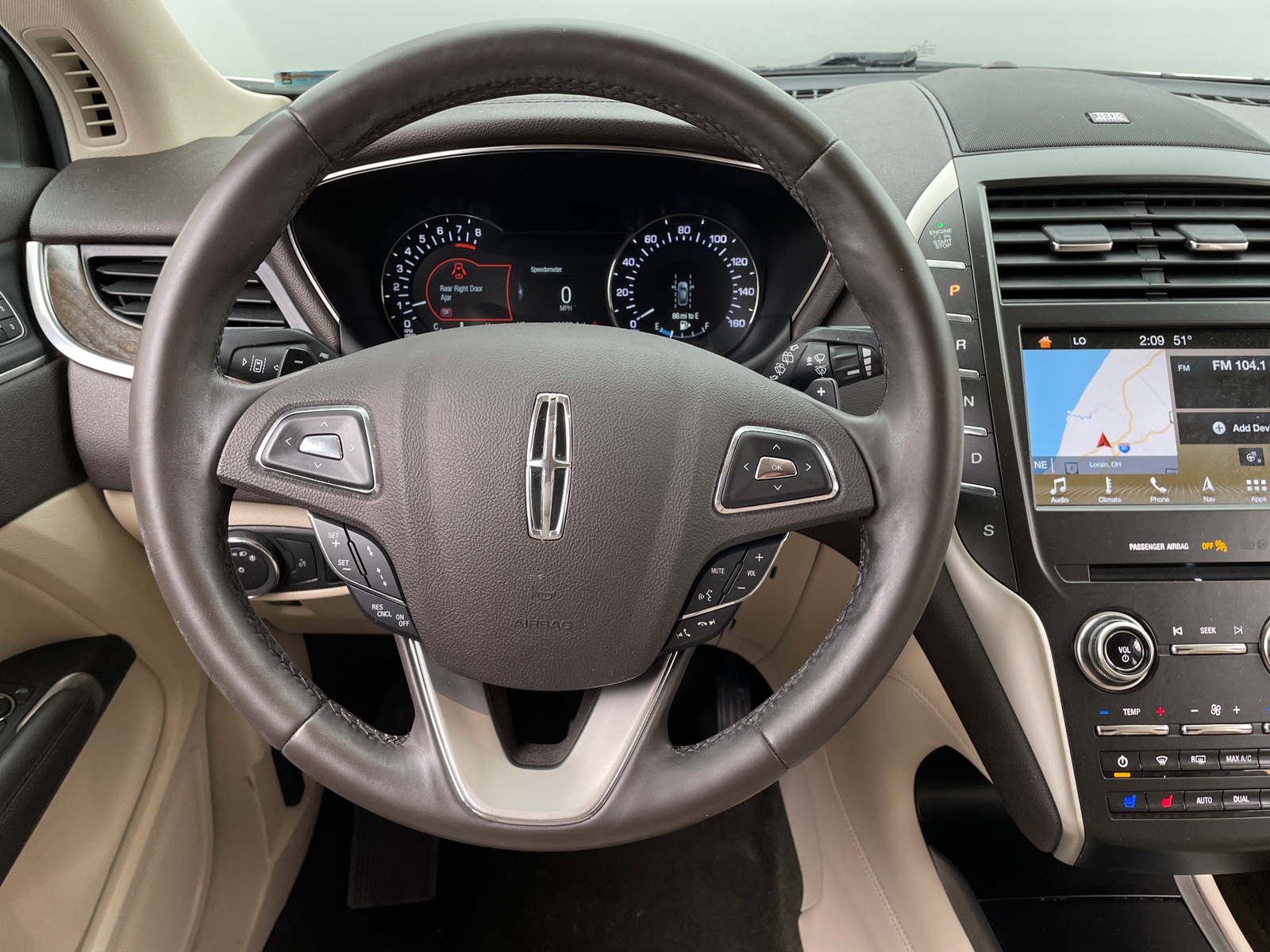 Thumbnail: 2019 Lincoln MKC - 4
