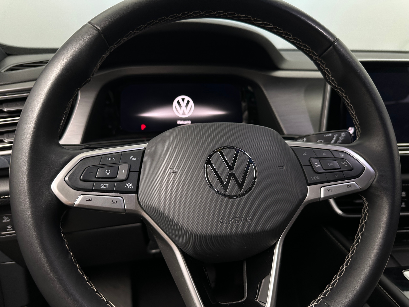 Thumbnail: 2024 Volkswagen Atlas - 4