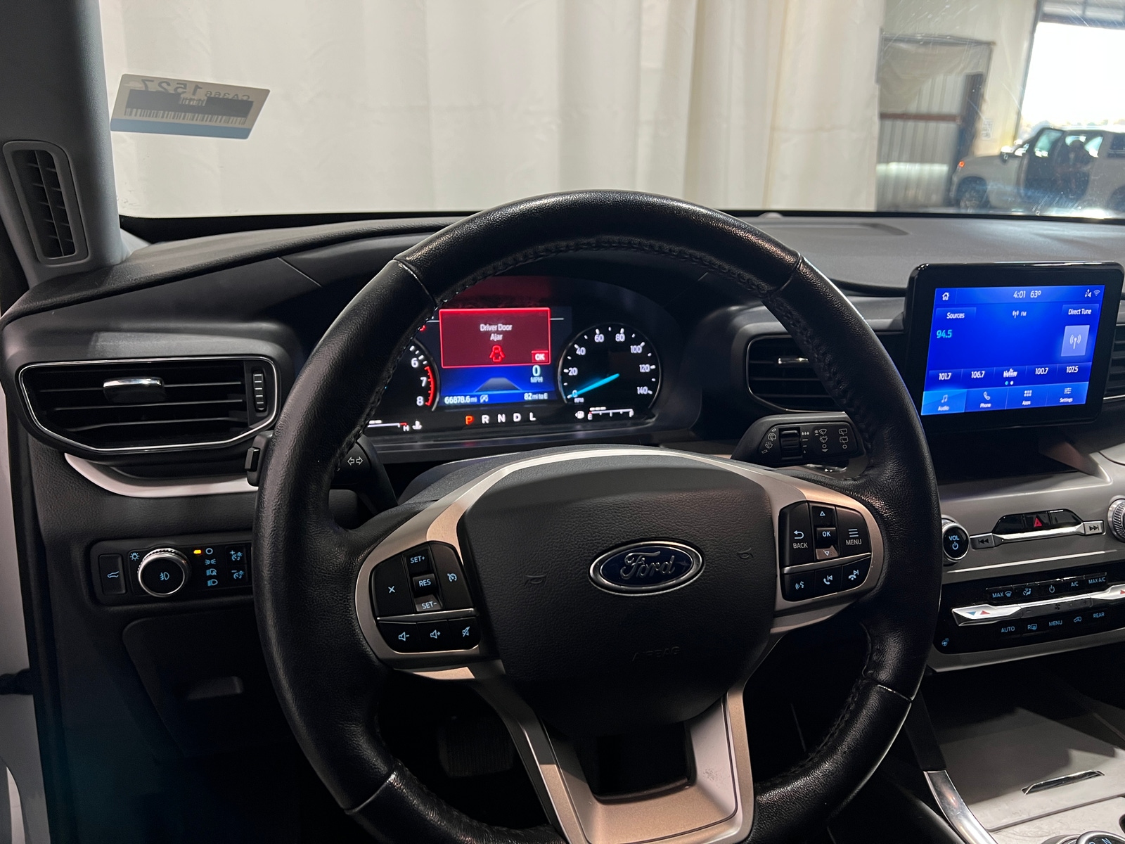 Thumbnail: 2021 Ford Explorer - 5