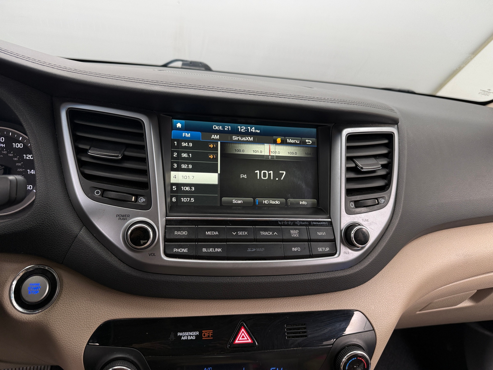 Thumbnail: 2017 Hyundai Tucson - 3