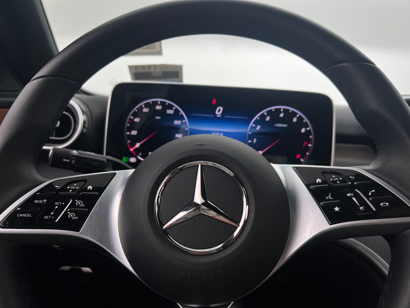 Thumbnail: 2025 Mercedes-Benz C-Class - 4