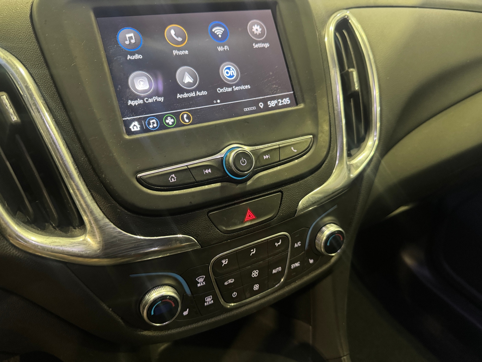 Thumbnail: 2019 Chevrolet Equinox - 4