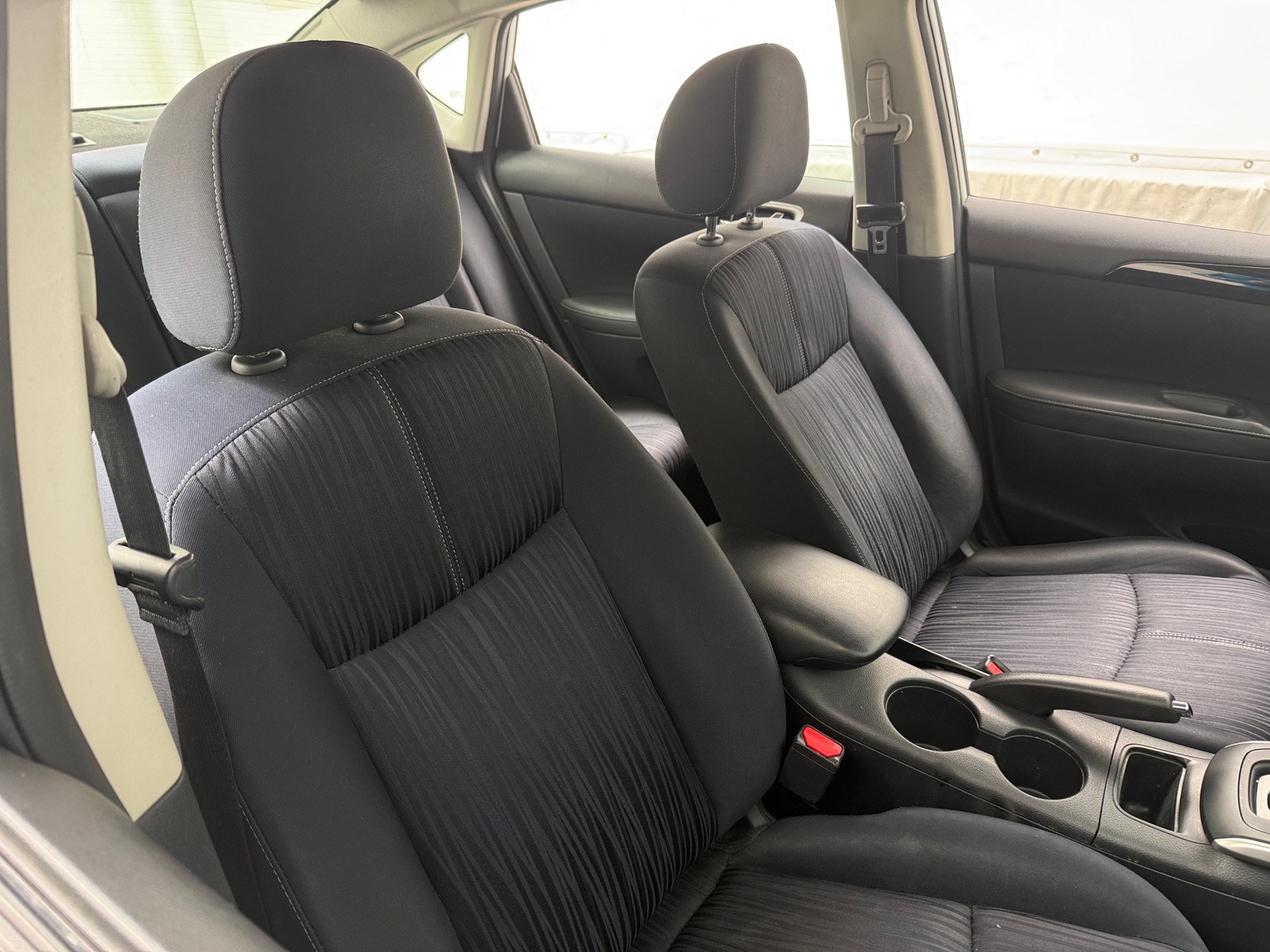 Thumbnail: 2016 Nissan Sentra - 2