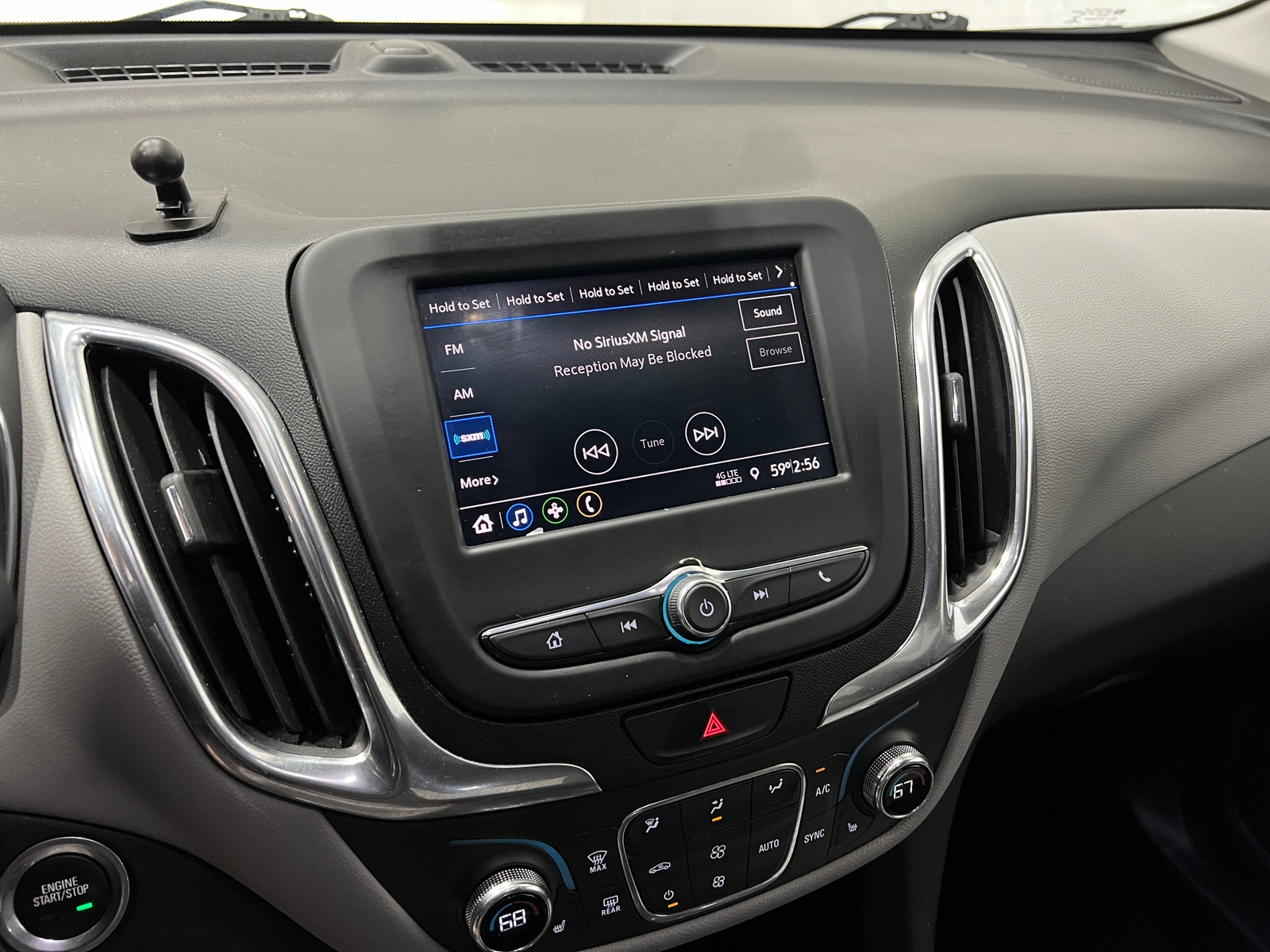 Thumbnail: 2021 Chevrolet Equinox - 4