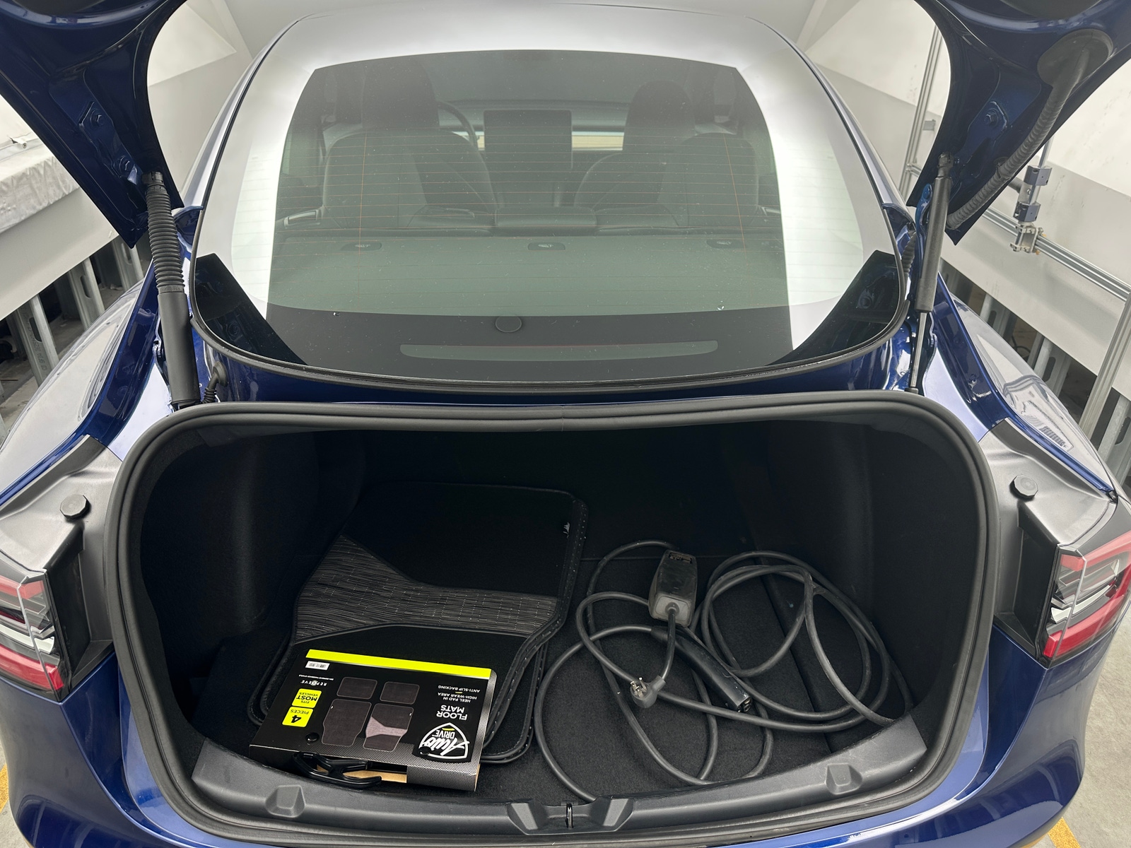 Thumbnail: 2023 Tesla Model 3 - 6