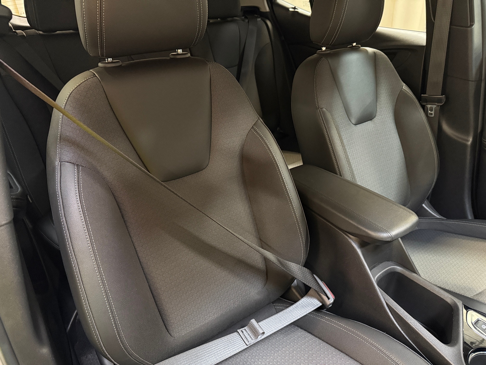 Thumbnail: 2025 Buick Encore GX - 2