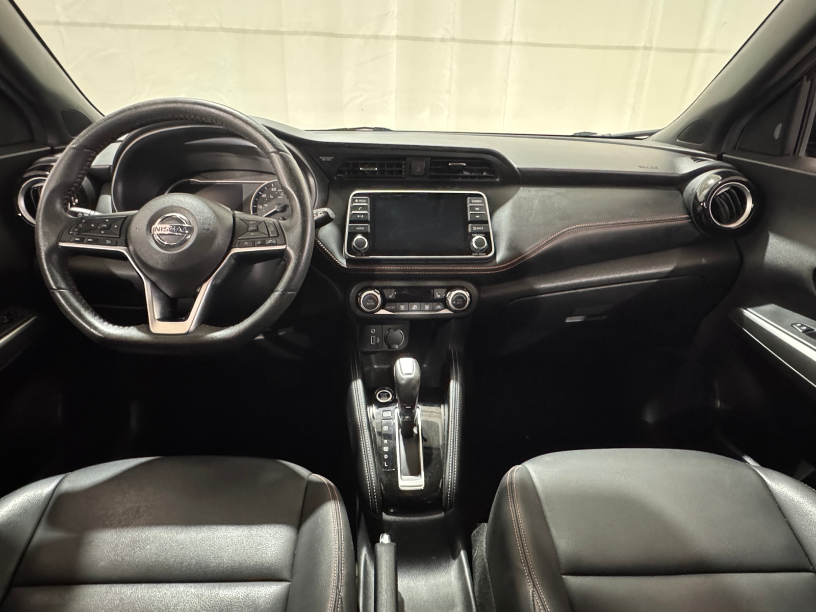Thumbnail: 2019 Nissan Kicks - 3