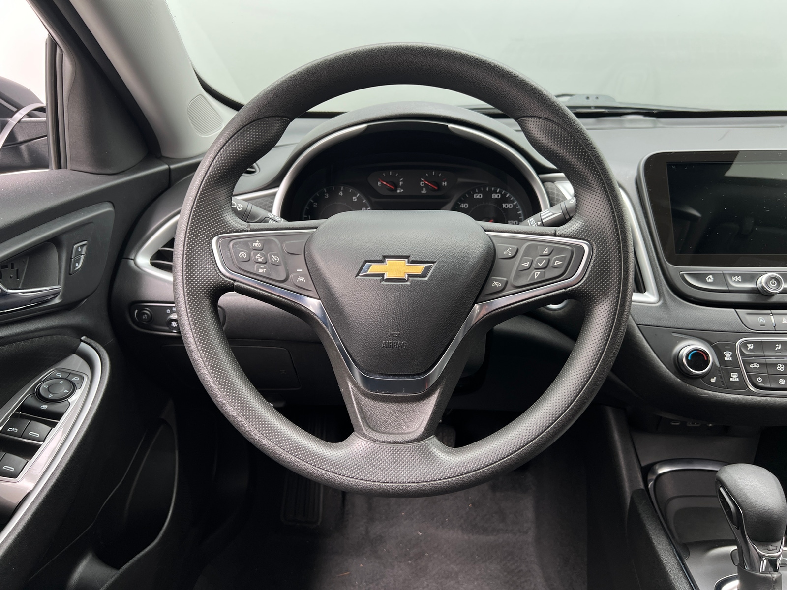 Thumbnail: 2024 Chevrolet Malibu - 5