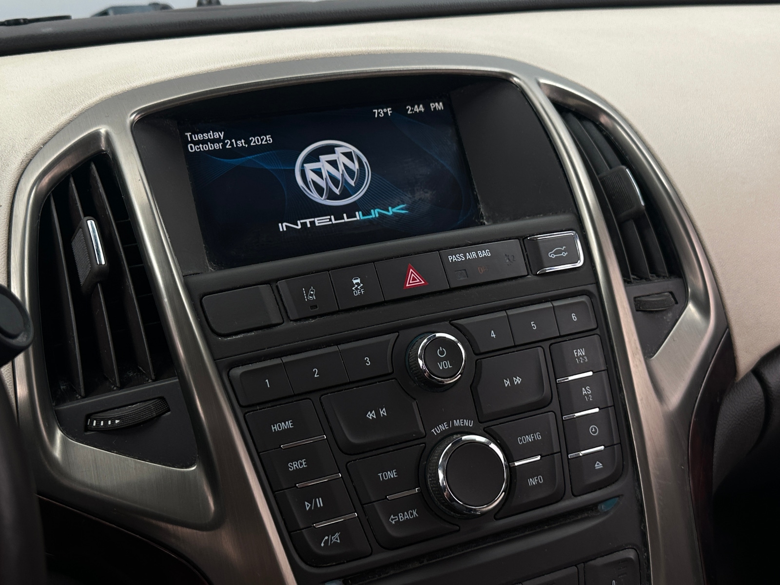 Thumbnail: 2016 Buick Verano - 3