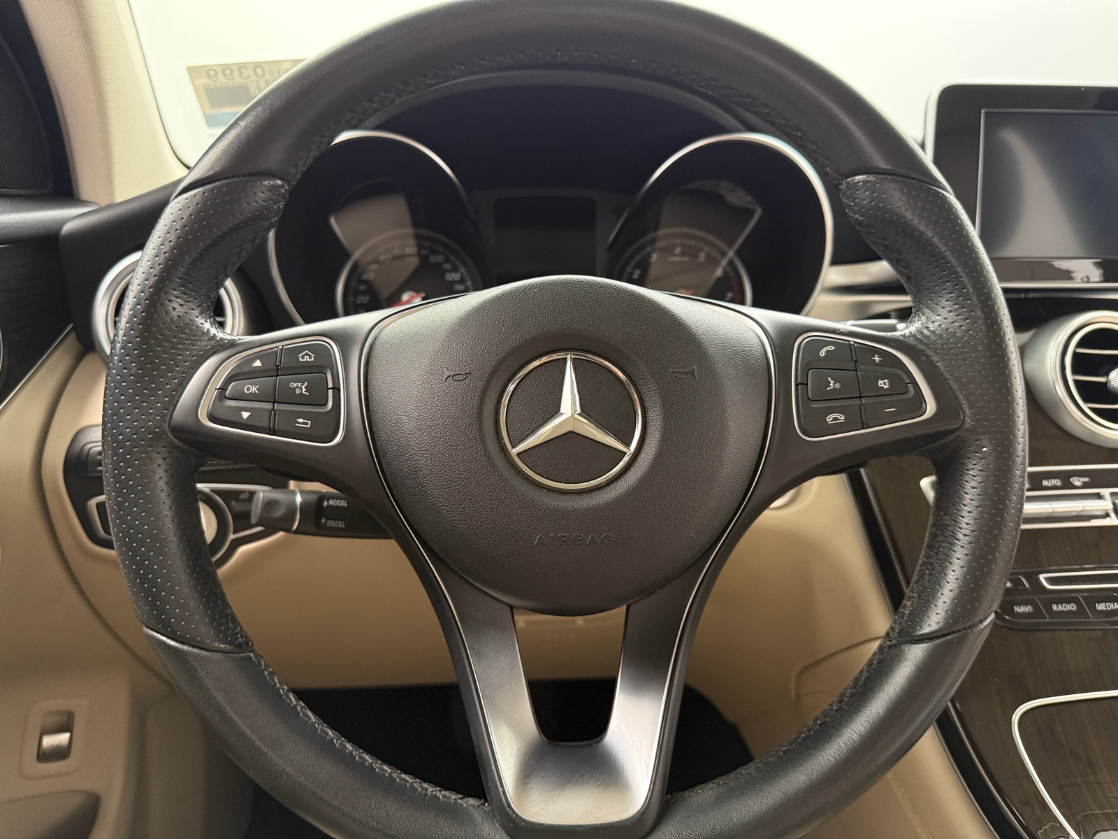 Thumbnail: 2018 Mercedes-Benz GLC - 4