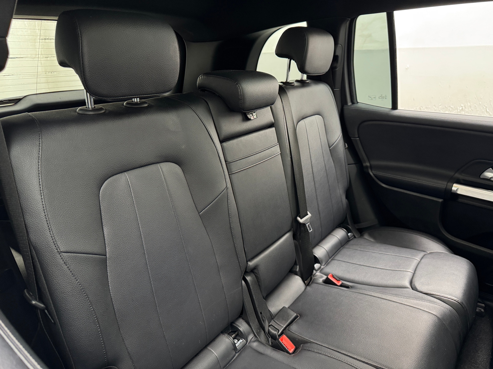 Thumbnail: 2020 Mercedes-Benz GLB - 5