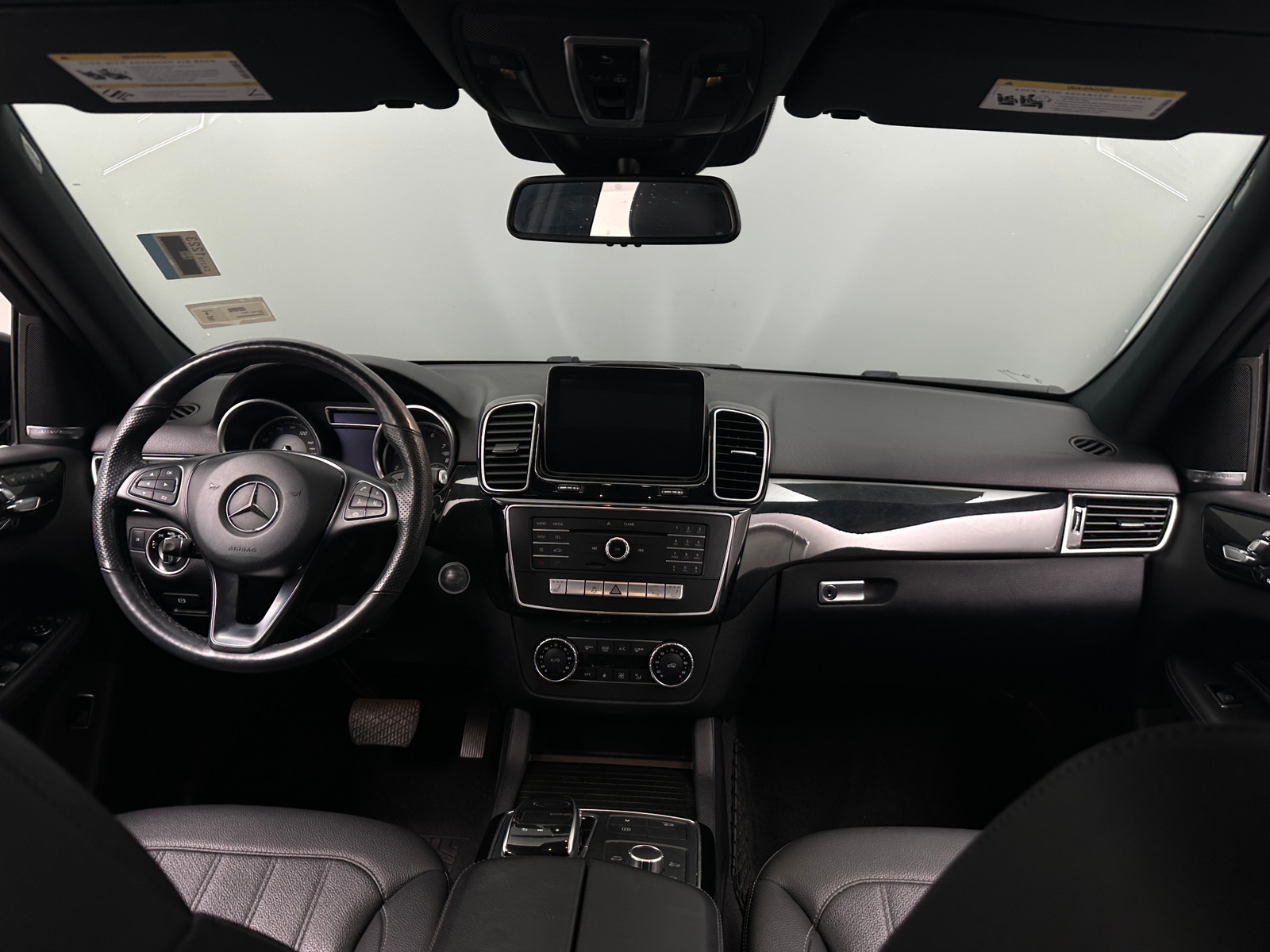 Thumbnail: 2017 Mercedes-Benz GLE - 2