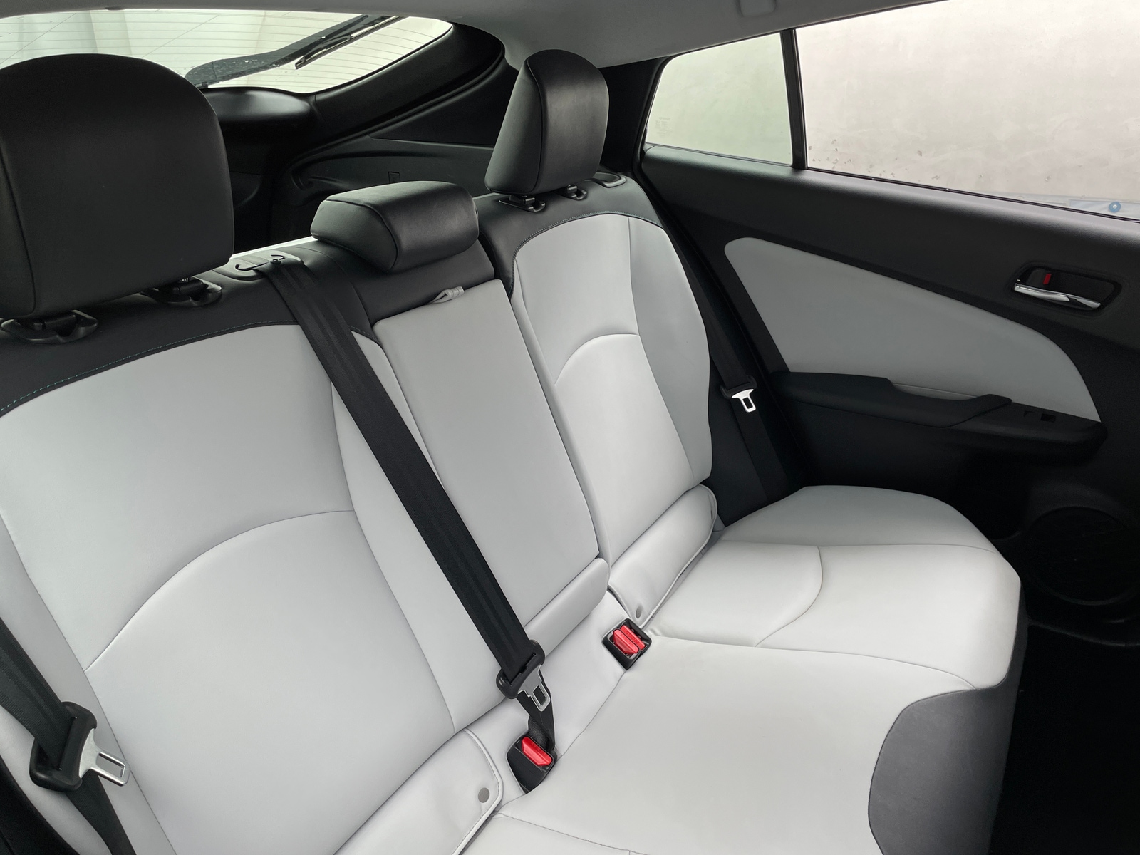 Thumbnail: 2022 Toyota Prius - 5