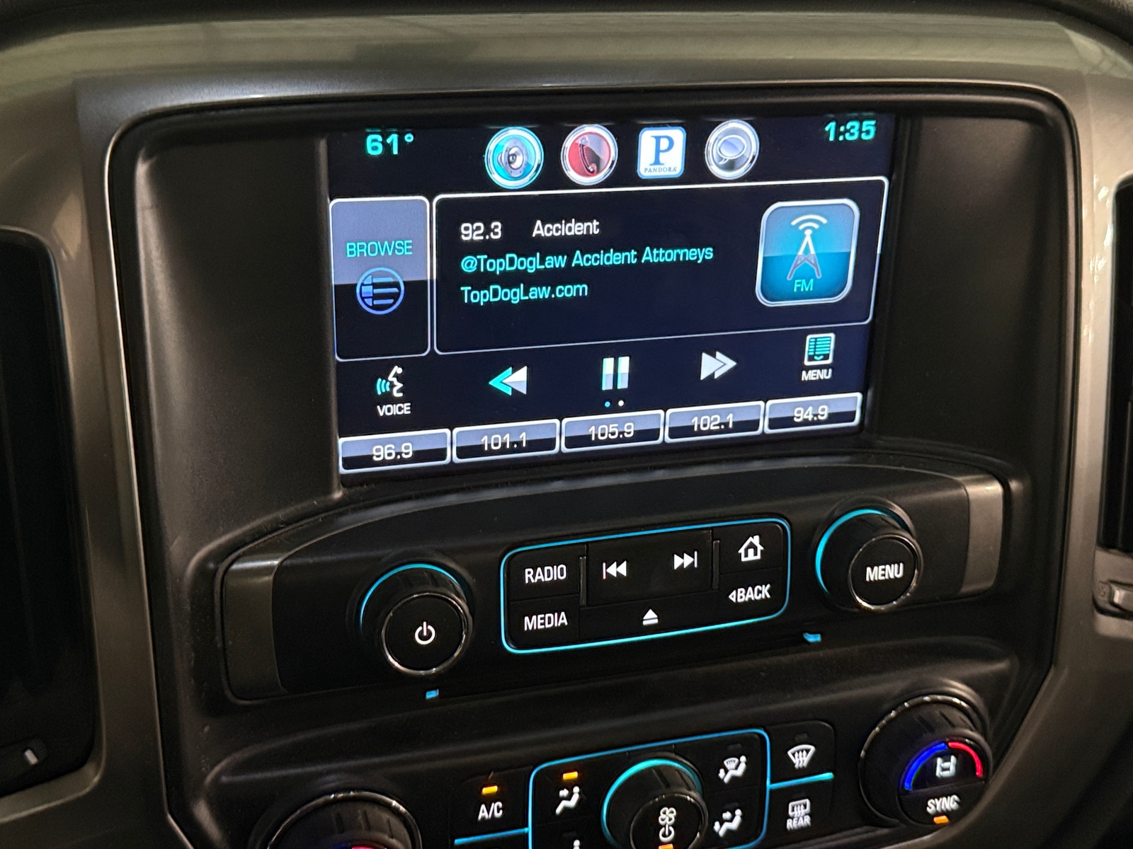 Thumbnail: 2015 Chevrolet Silverado 1500 - 4