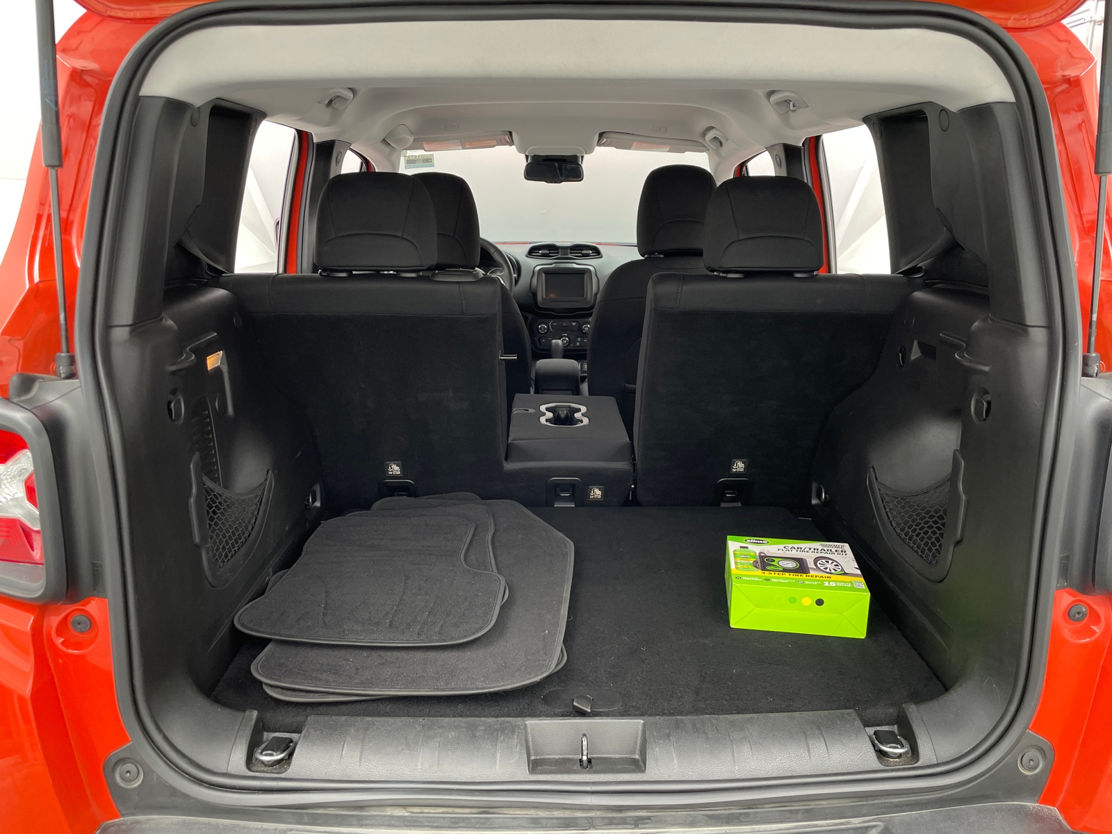 Thumbnail: 2018 Jeep Renegade - 7