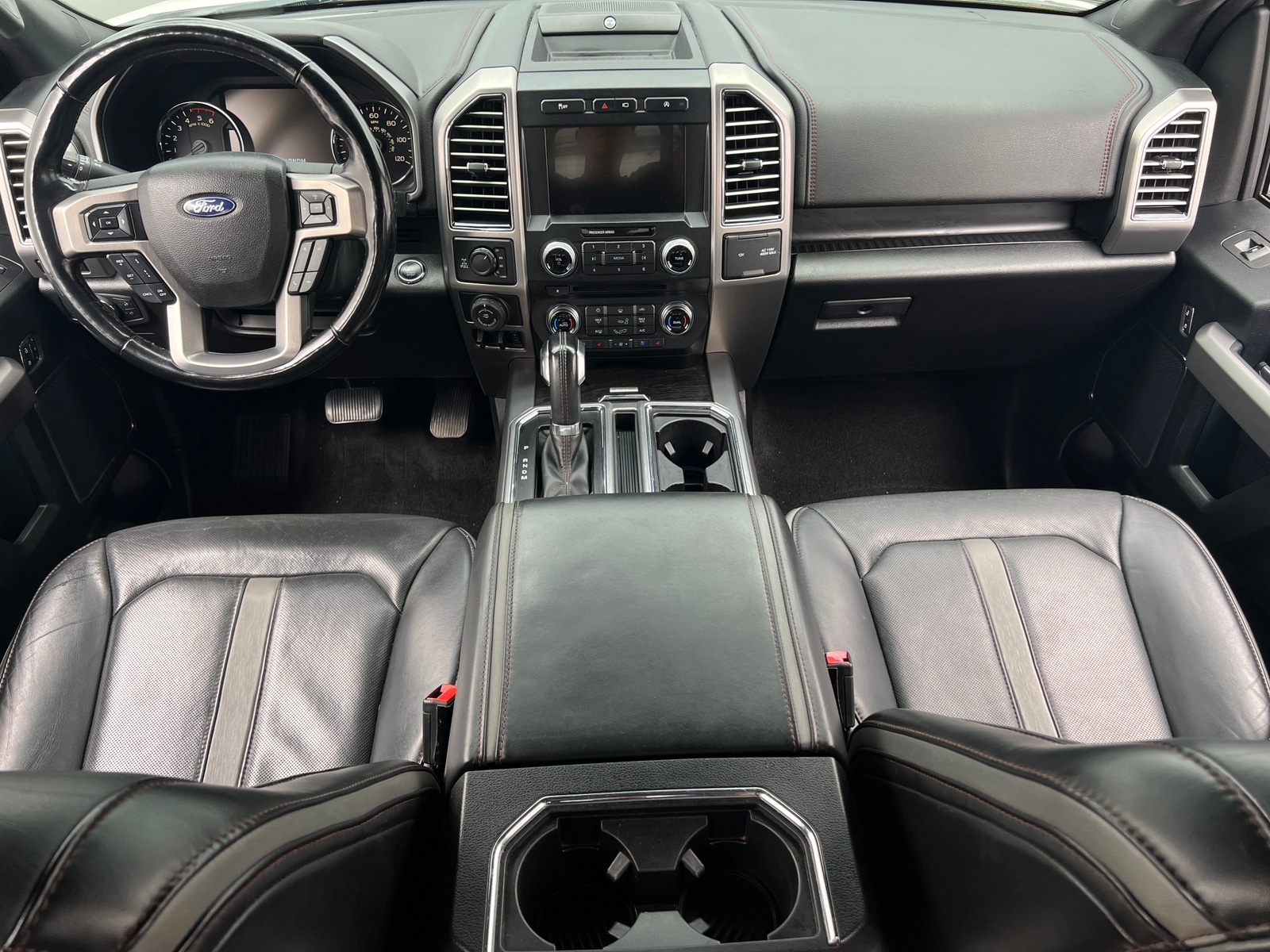 Thumbnail: 2018 Ford Econoline - 3