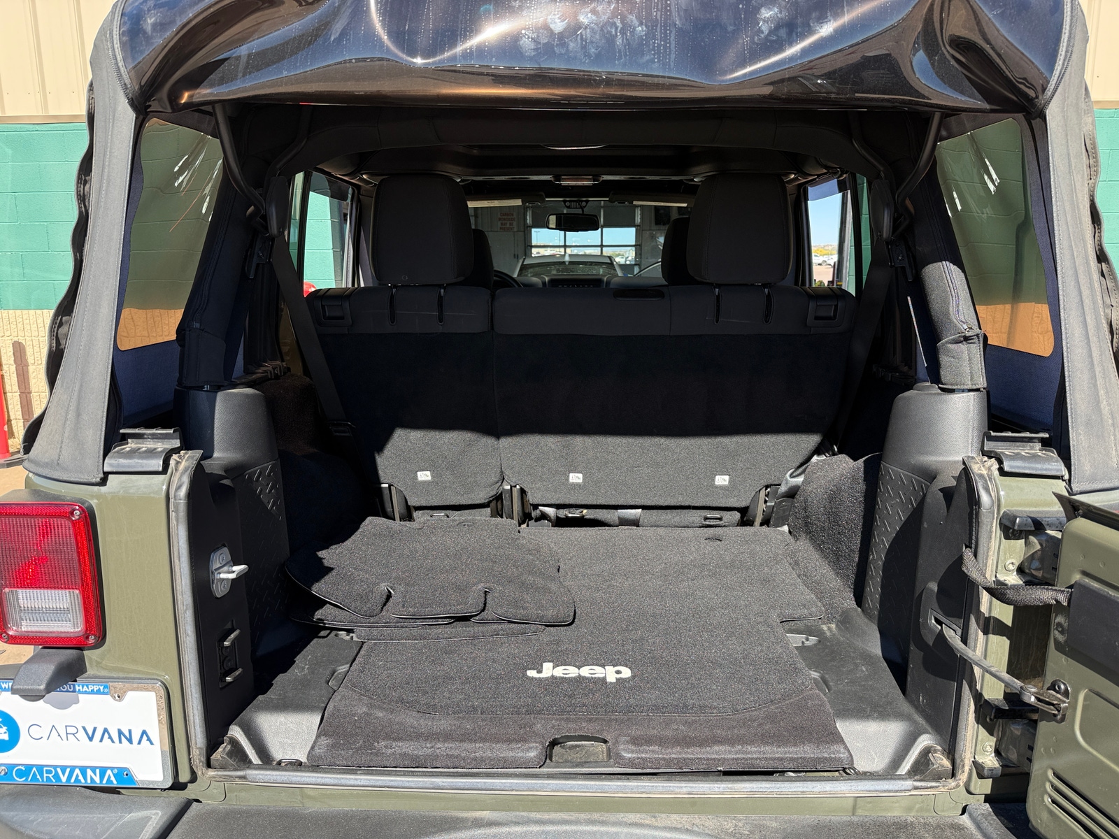 Thumbnail: 2015 Jeep Wrangler - 7