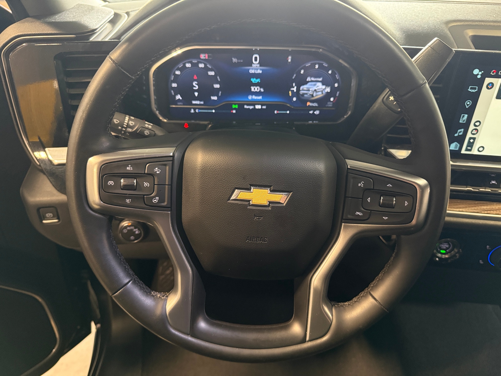 Thumbnail: 2024 Chevrolet Silverado 1500 - 5