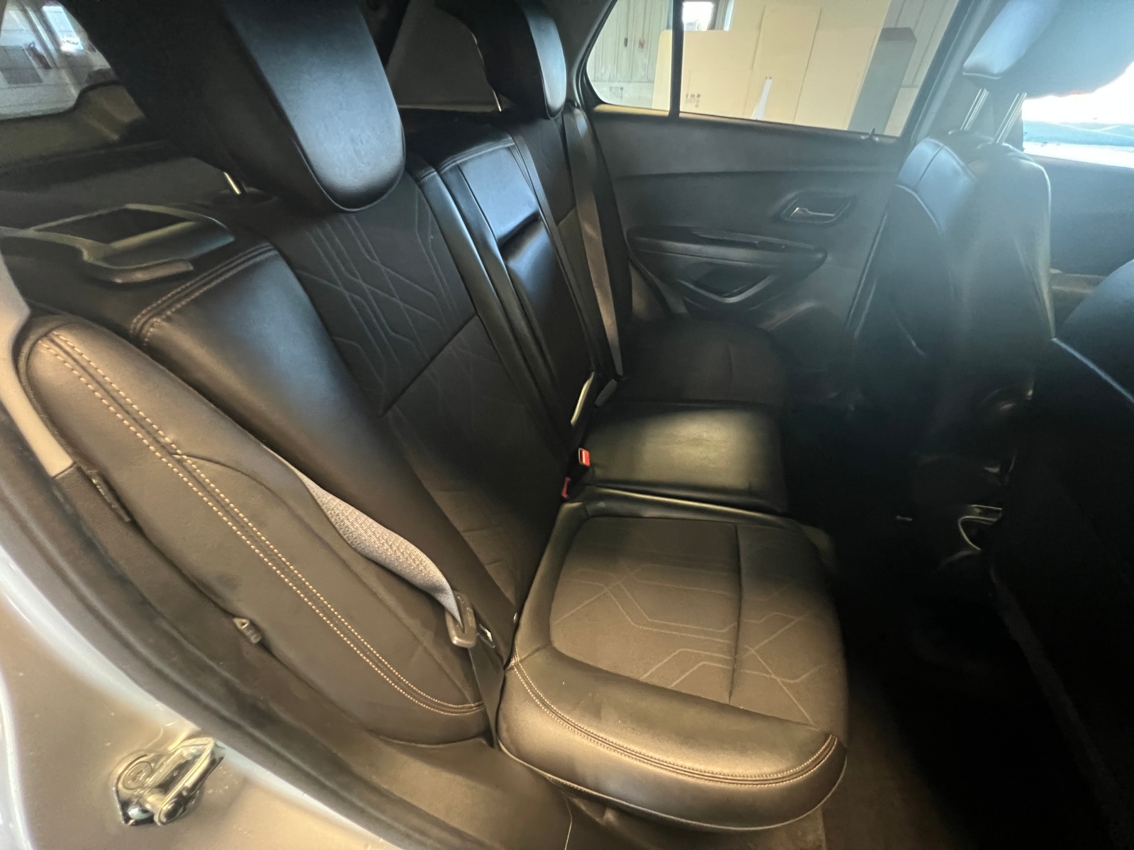 Thumbnail: 2017 Chevrolet Trax - 6