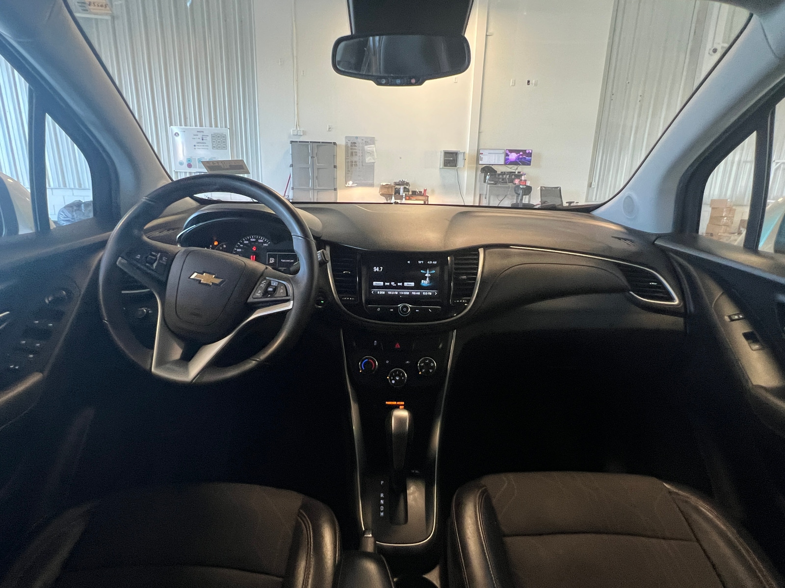 Thumbnail: 2017 Chevrolet Trax - 3