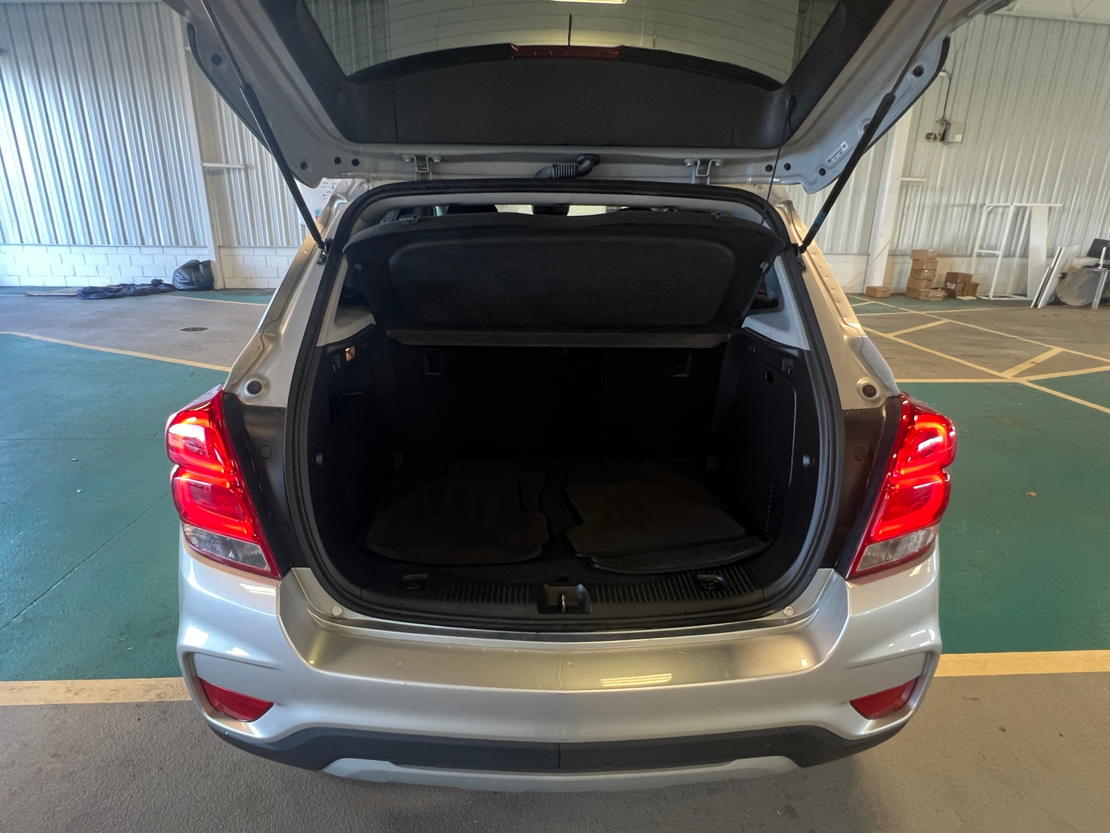 Thumbnail: 2017 Chevrolet Trax - 7