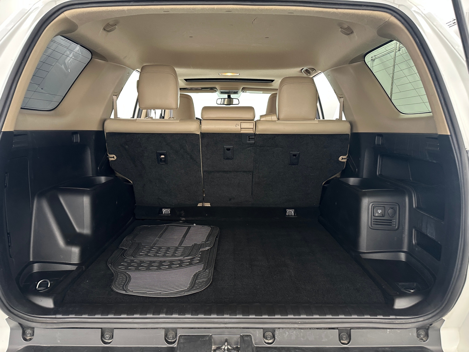 Thumbnail: 2017 Toyota 4Runner - 7