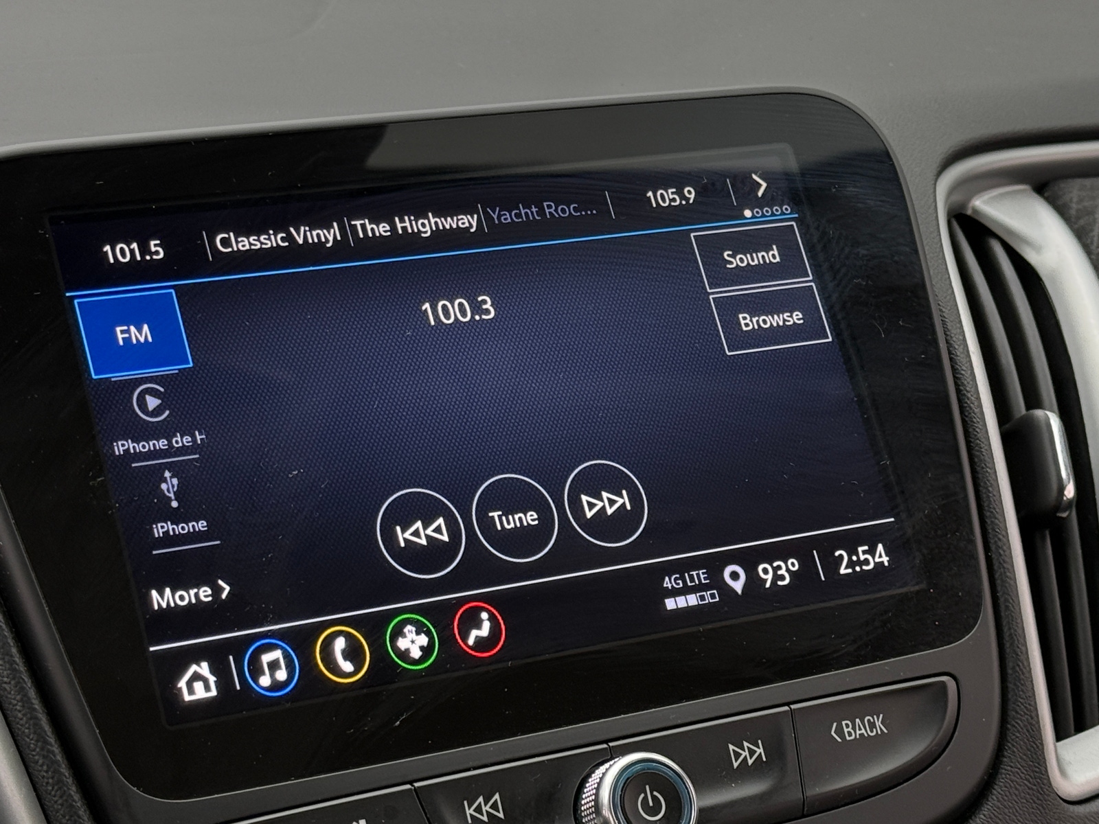 Thumbnail: 2024 Chevrolet Malibu - 4