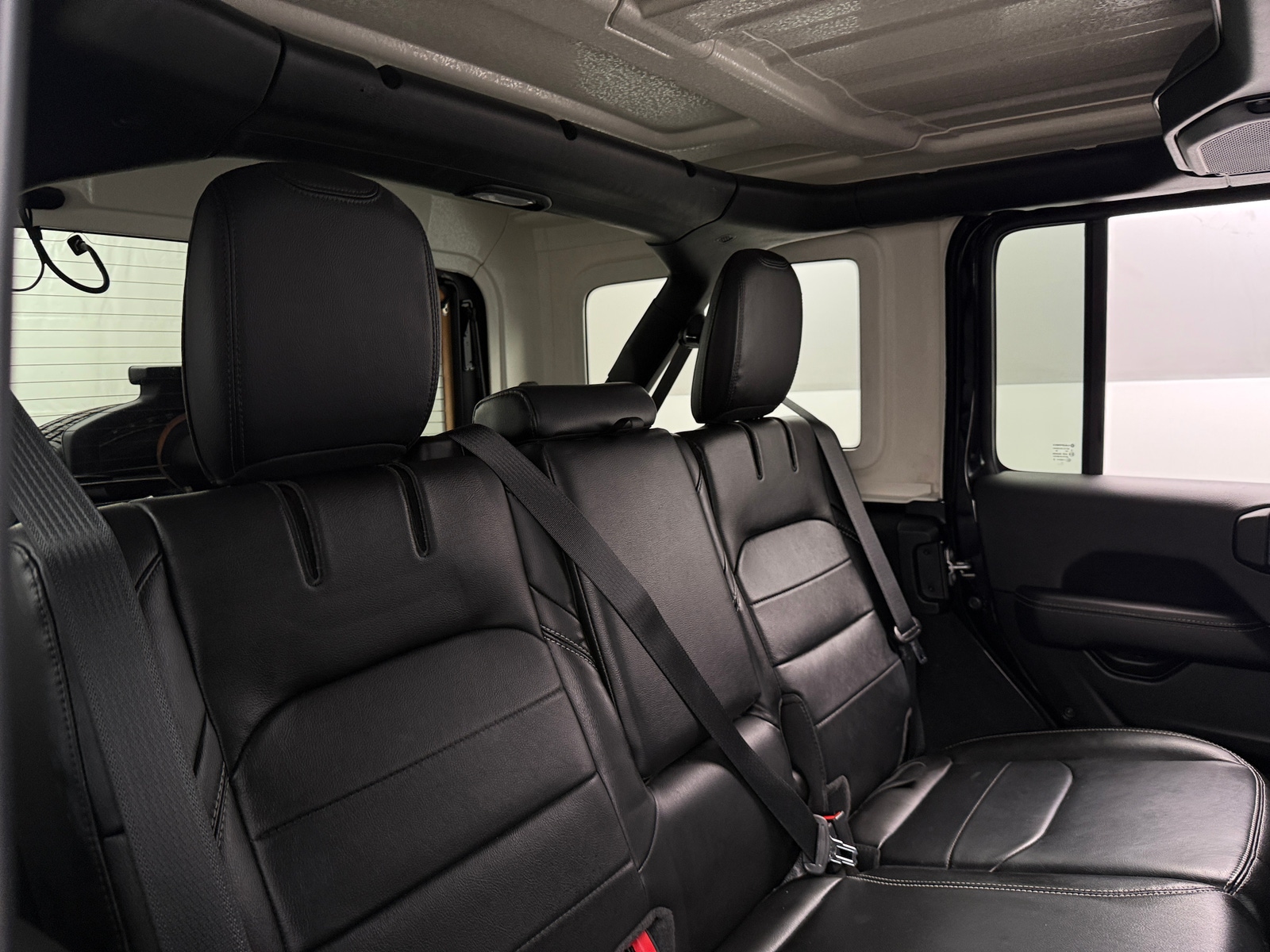 Thumbnail: 2022 Jeep Wrangler - 5