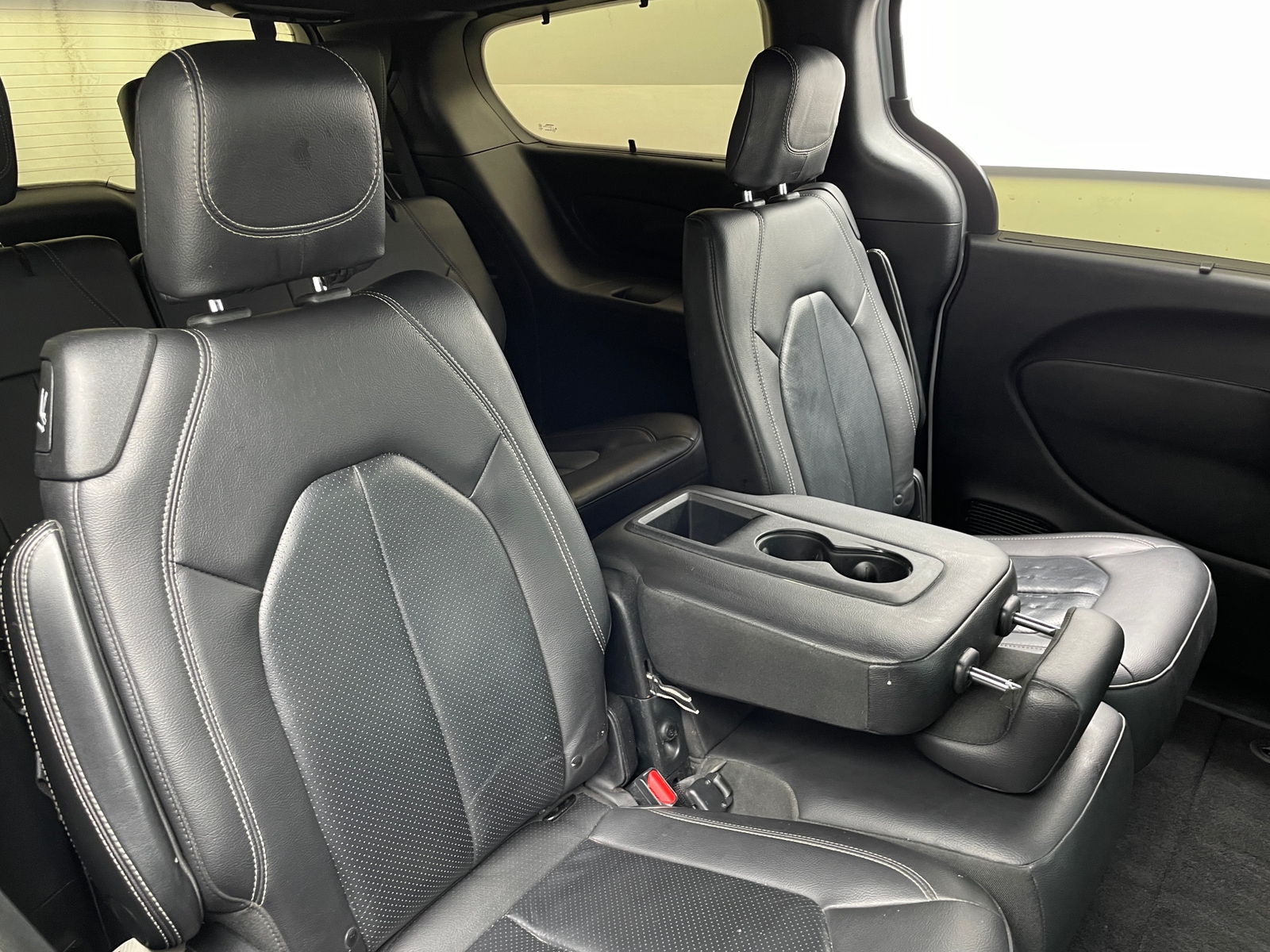 Thumbnail: 2019 Chrysler Pacifica - 5