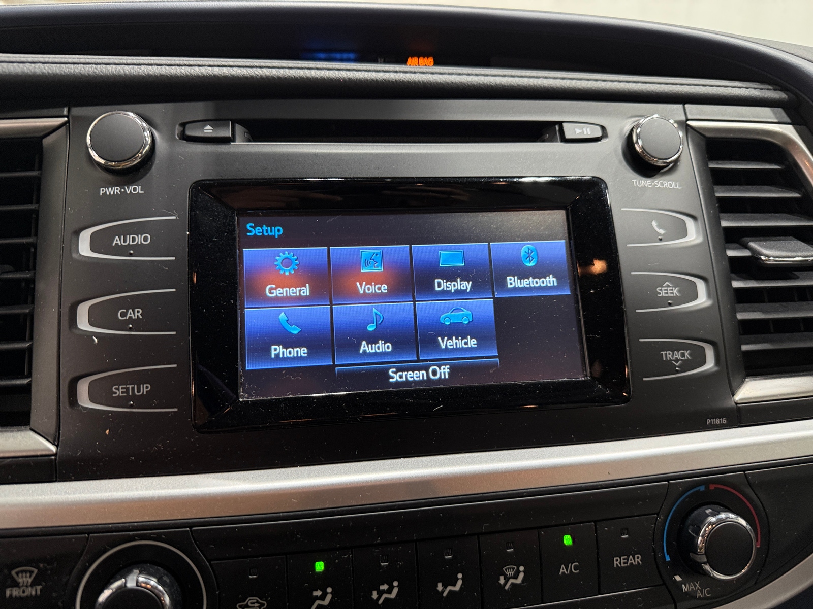 Thumbnail: 2019 Toyota Highlander - 4