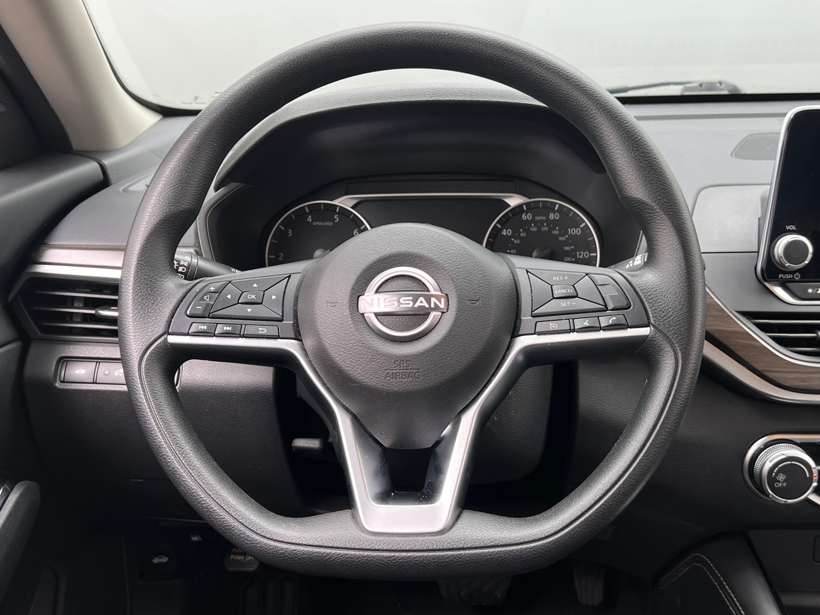 Thumbnail: 2023 Nissan Altima - 5