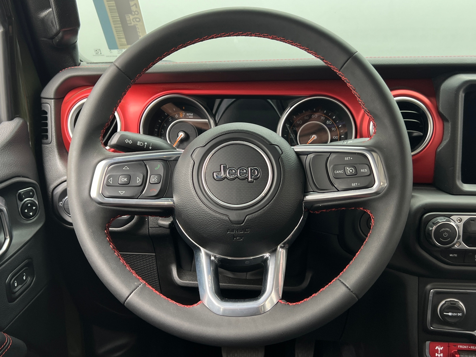 Thumbnail: 2023 Jeep Gladiator - 4