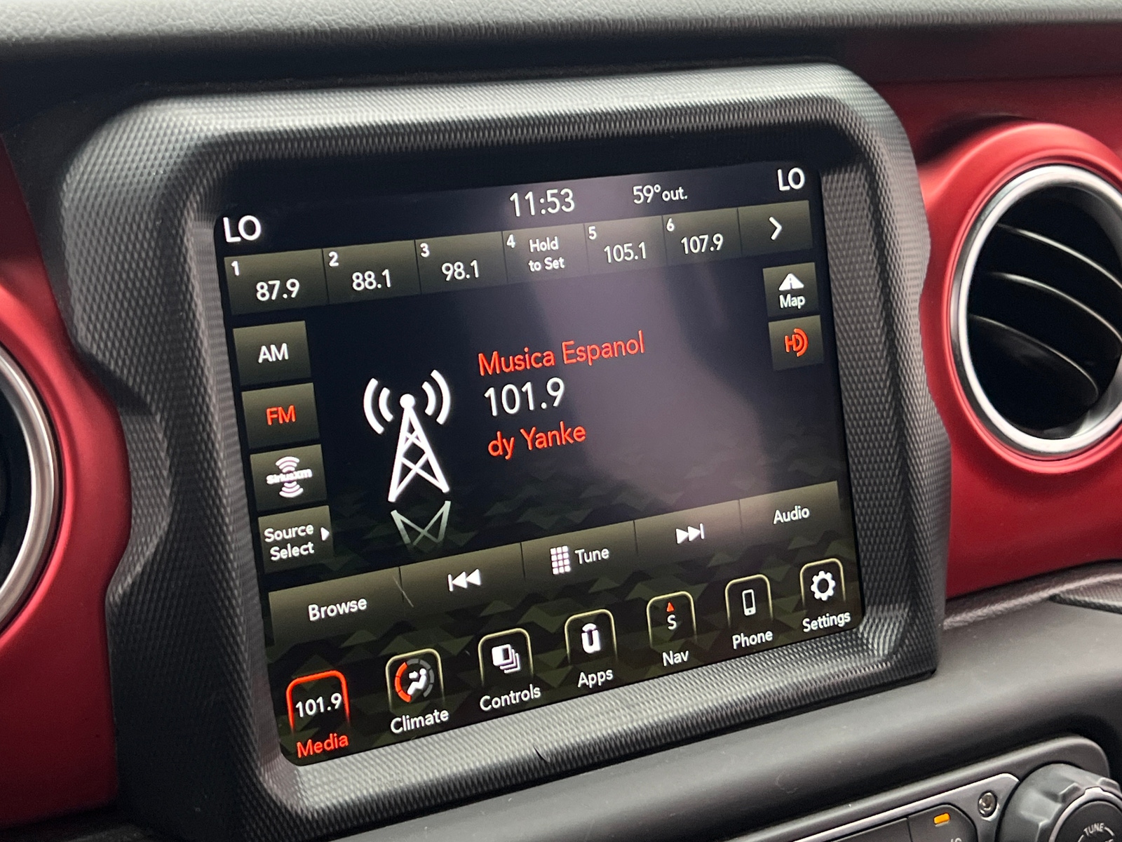 Thumbnail: 2023 Jeep Gladiator - 3