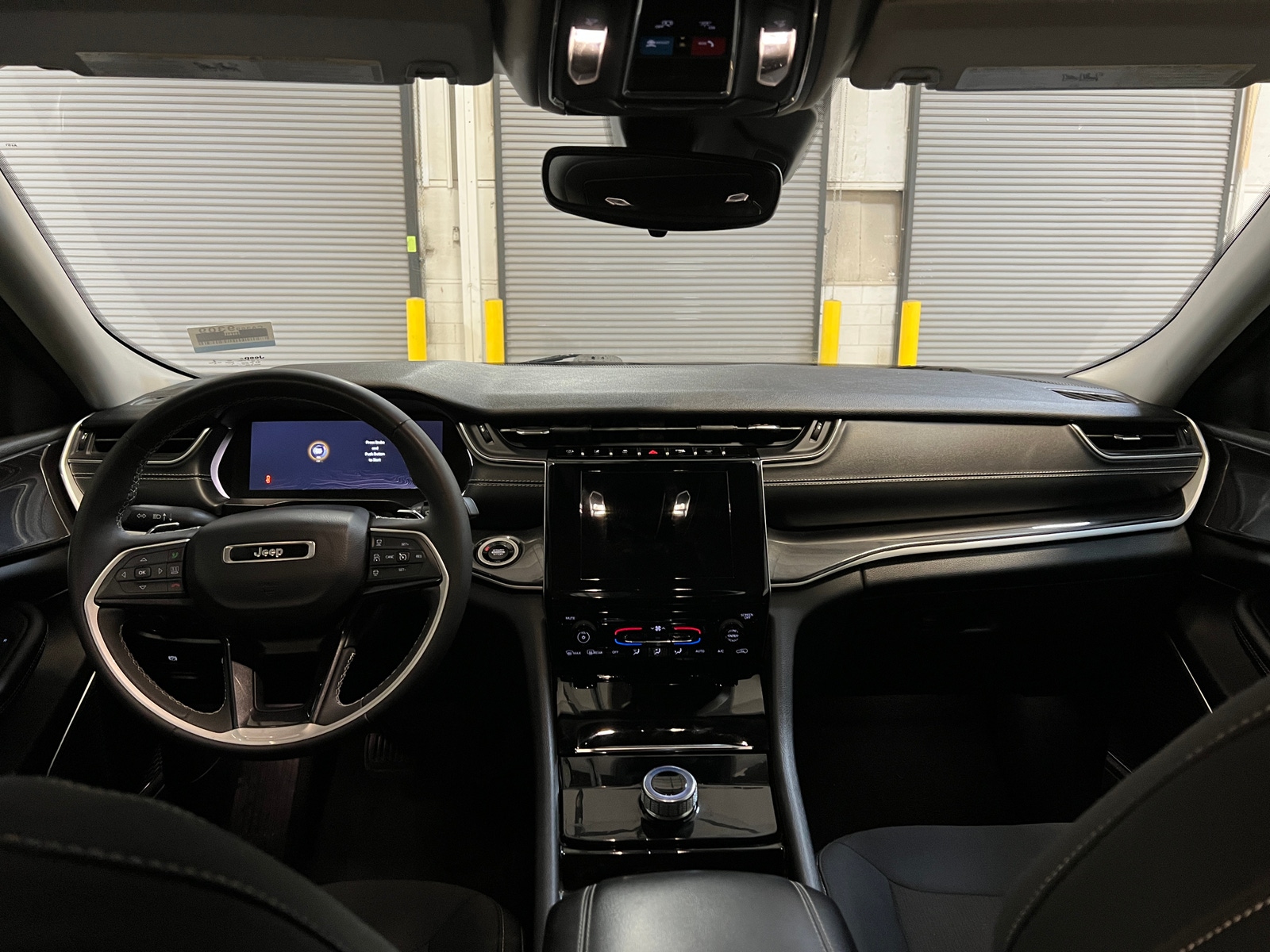 Thumbnail: 2022 Jeep Grand Cherokee L - 3